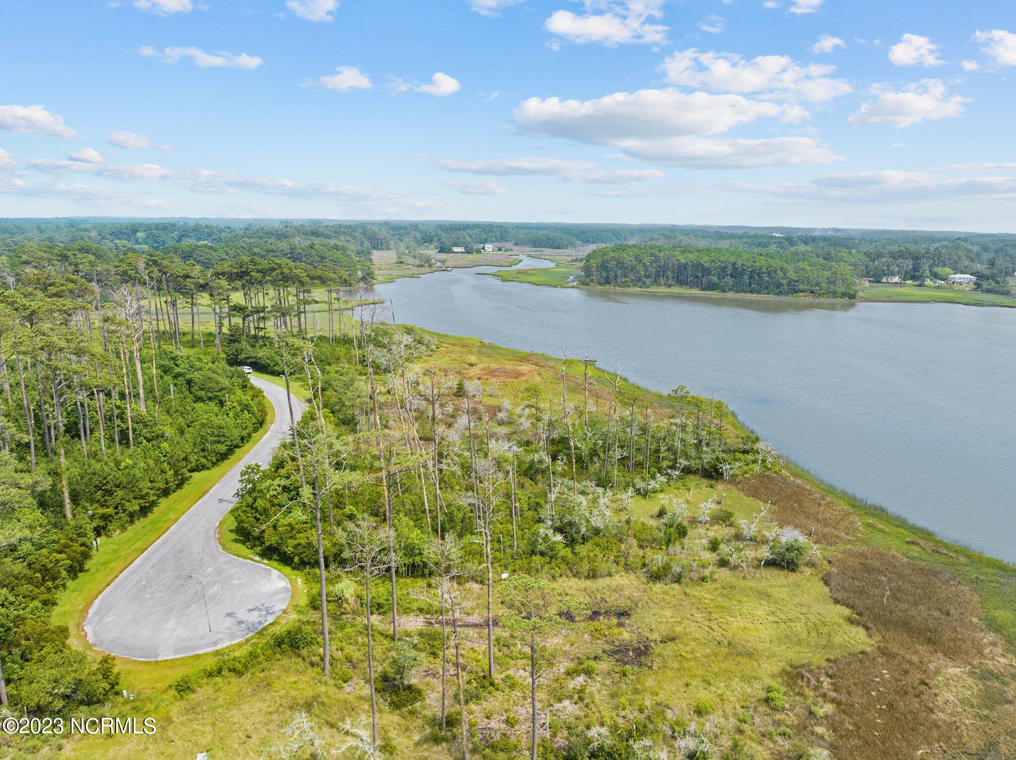 211 Leeward Lane,Beaufort