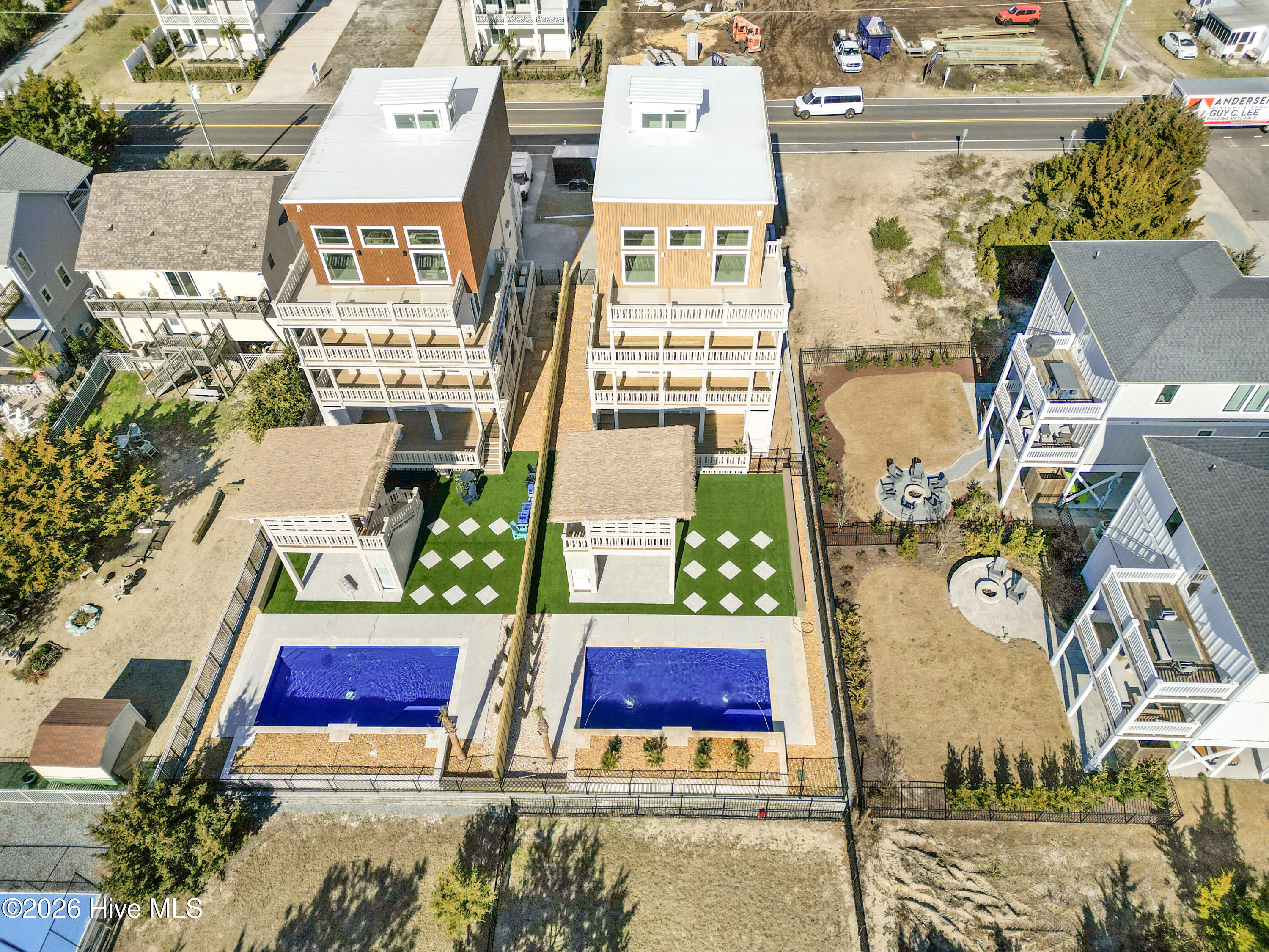 100551953 | Photo 122