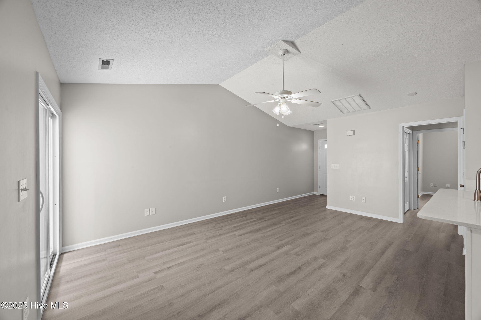 6-web-or-mls-0C0A9371 (1)