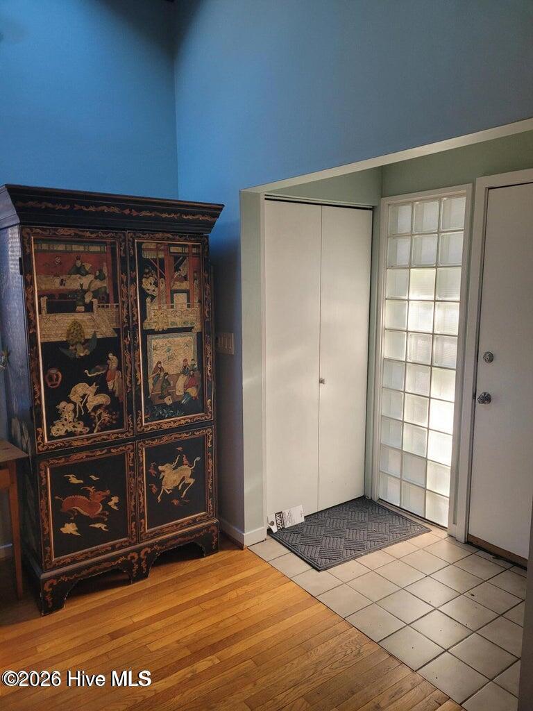 100549225 | Photo 28