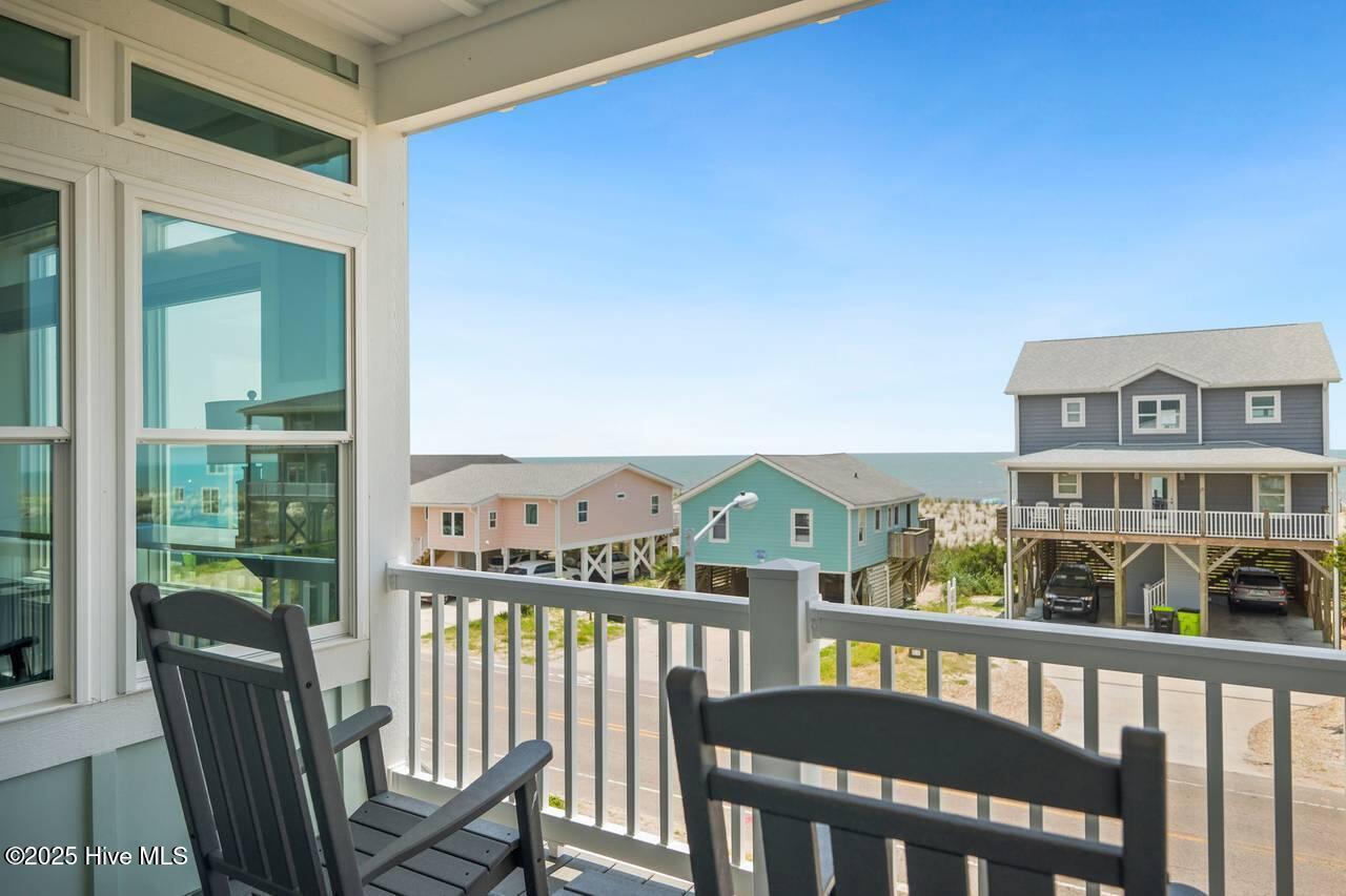 100527522 | Photo 111