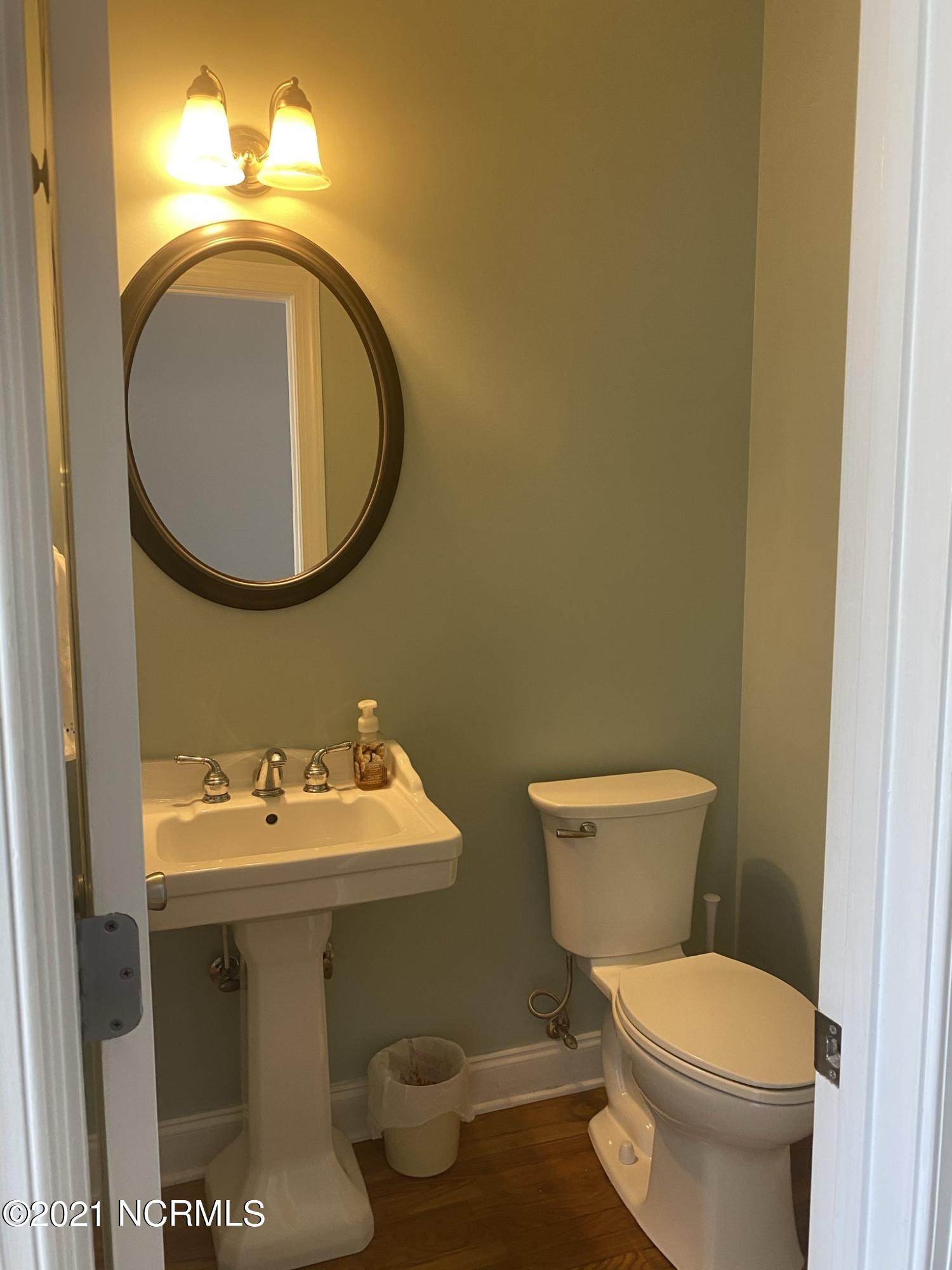 100535650 | Photo 25