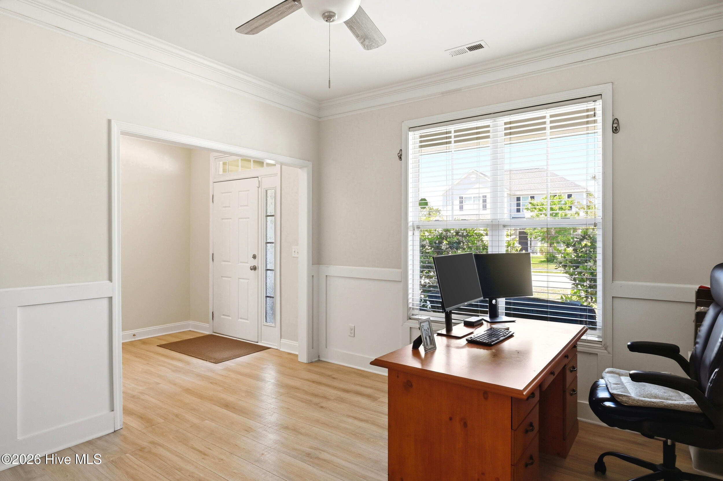 100567137 | Photo 18