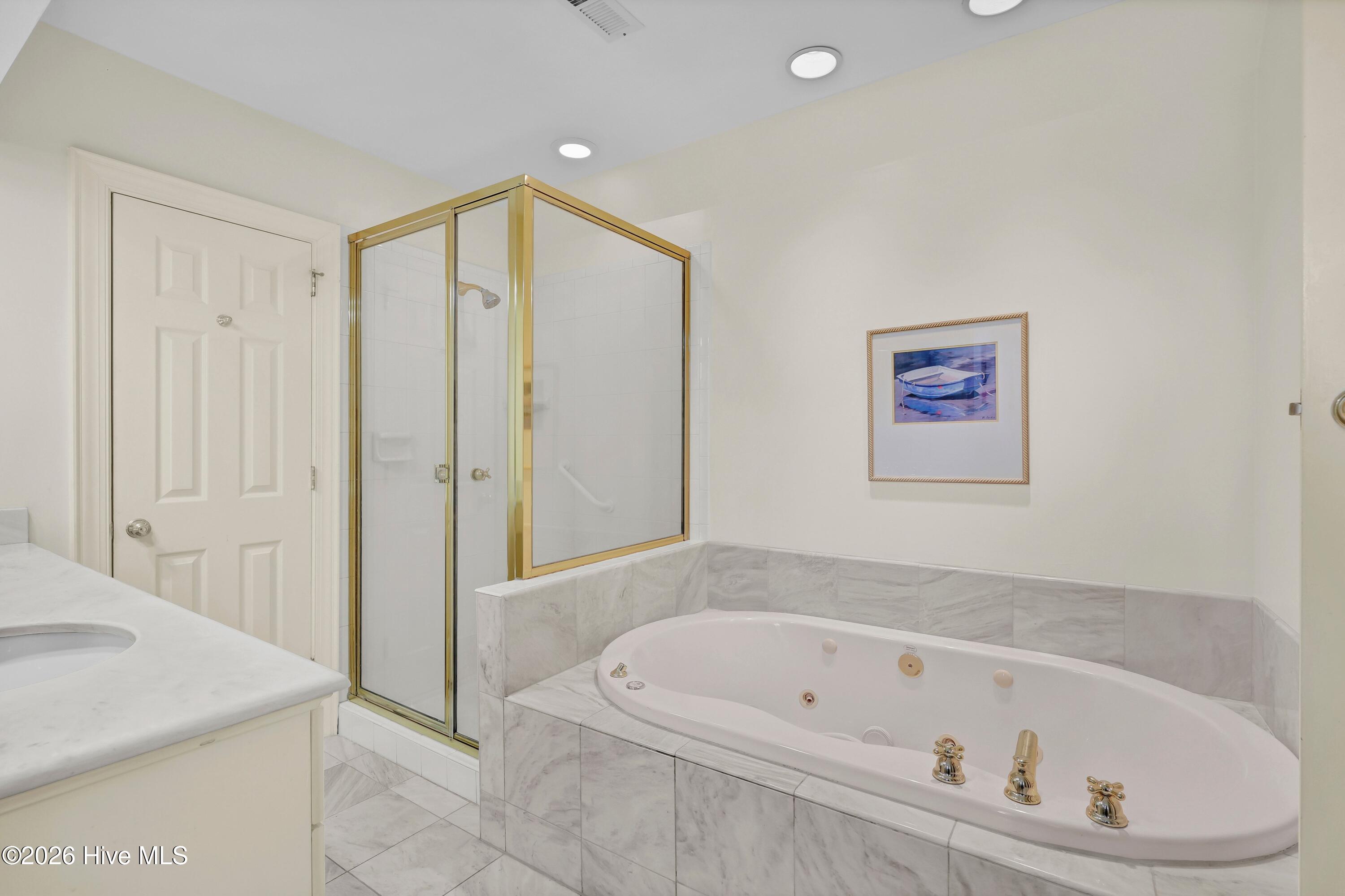 100567491 | Photo 34