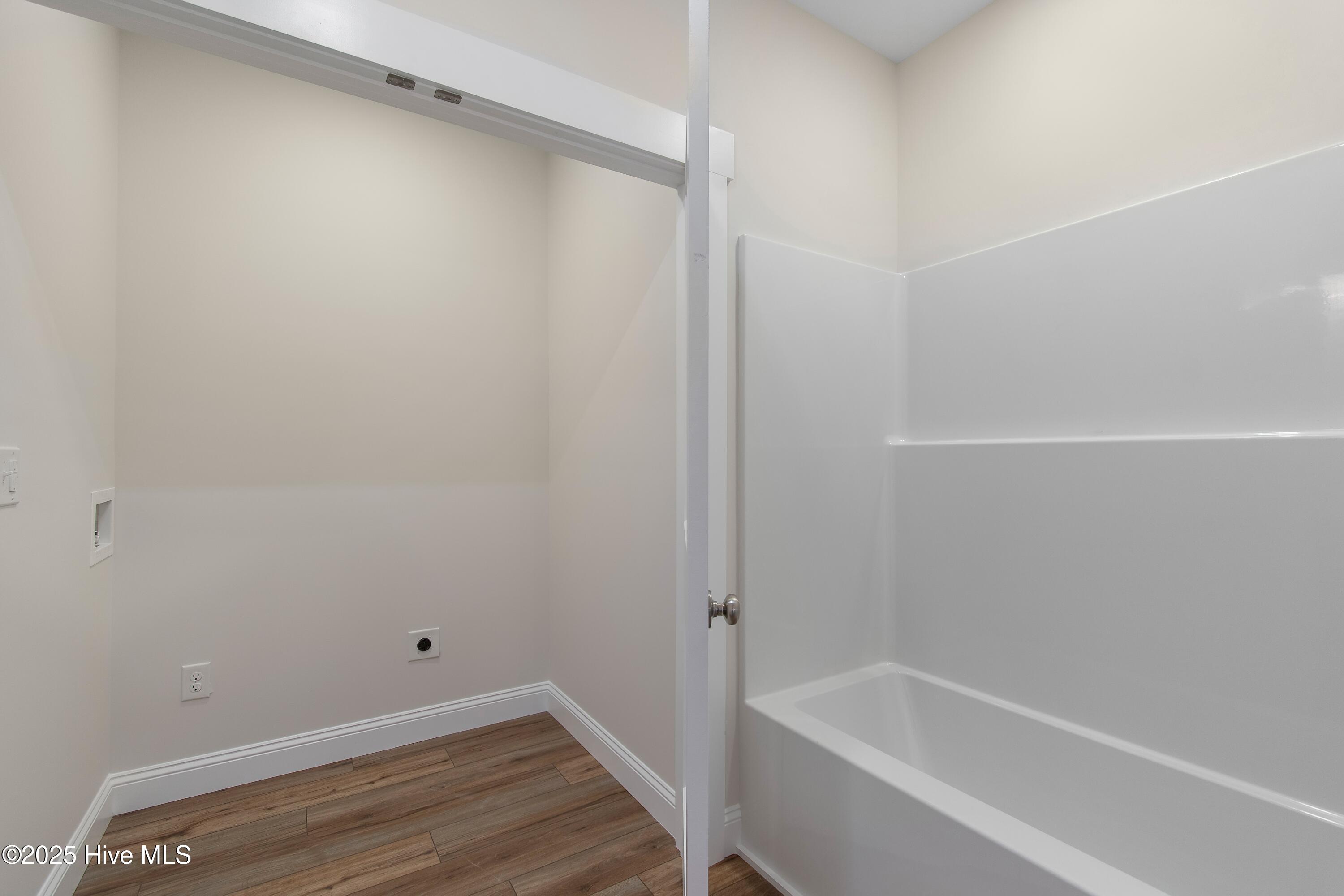 100517938 | Photo 20