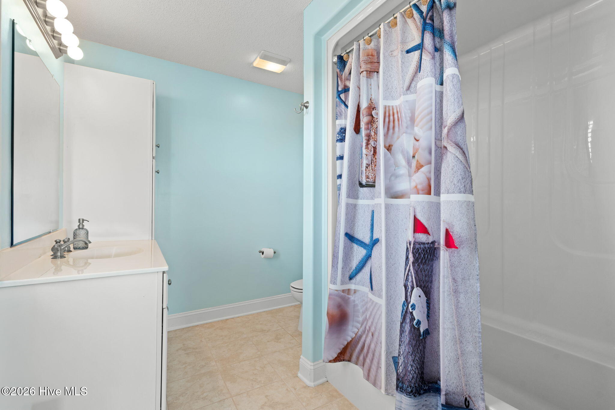 100561673 | Photo 27