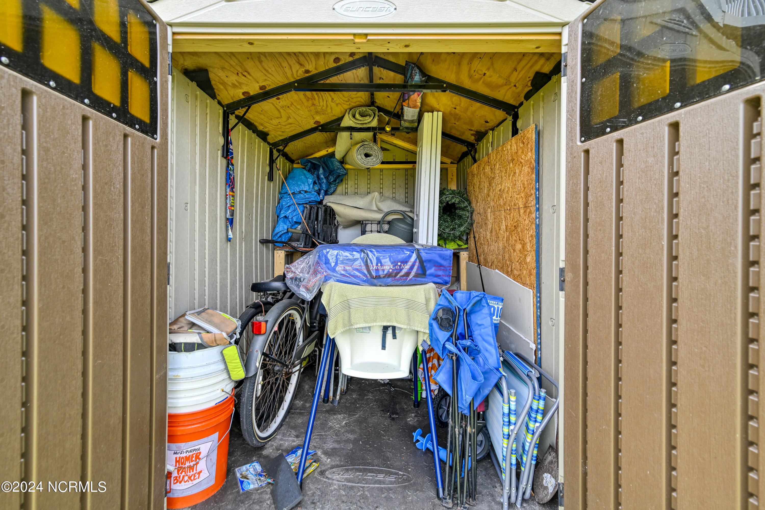 100533731 | Photo 55