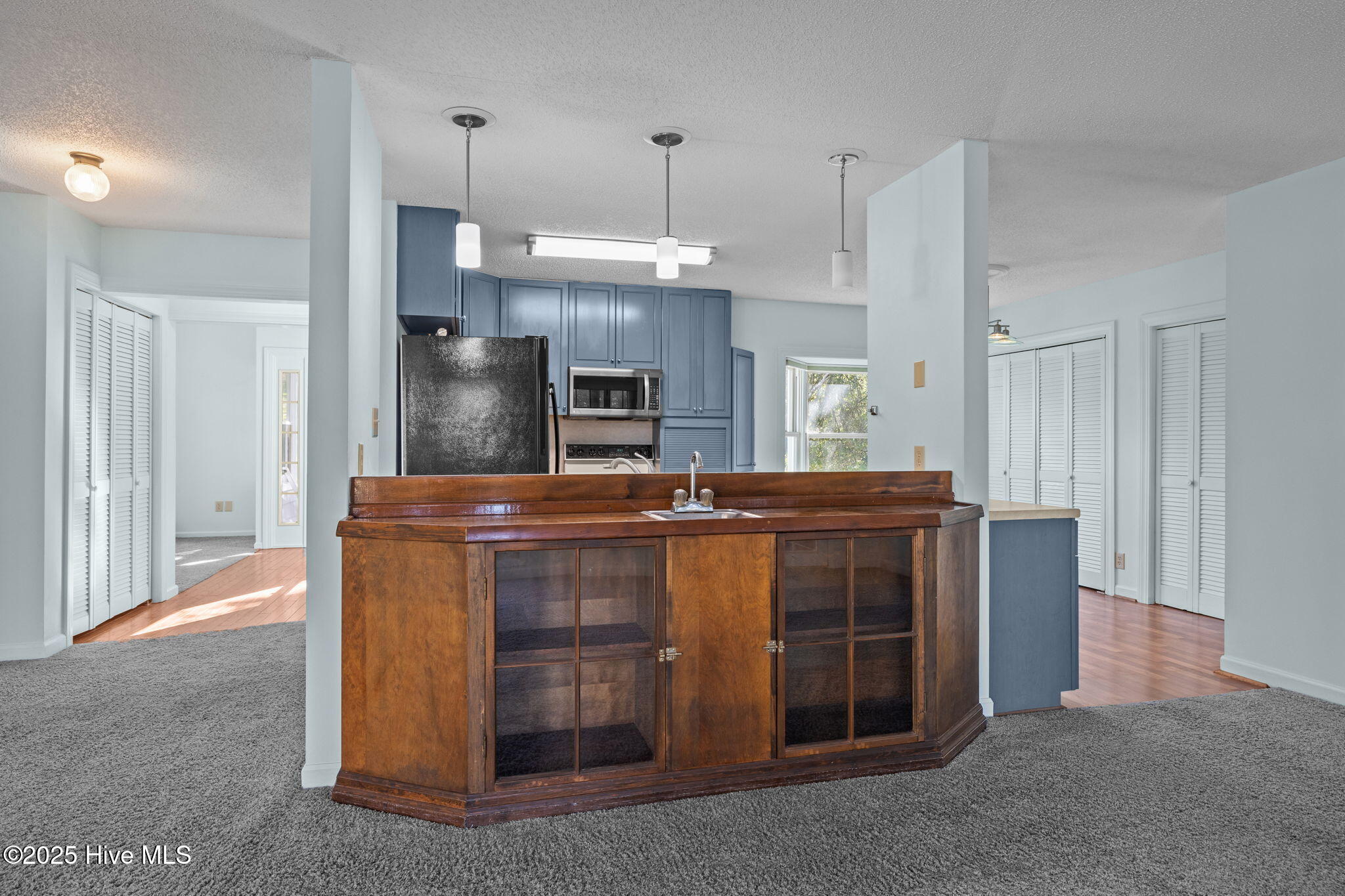 100541543 | Photo 21