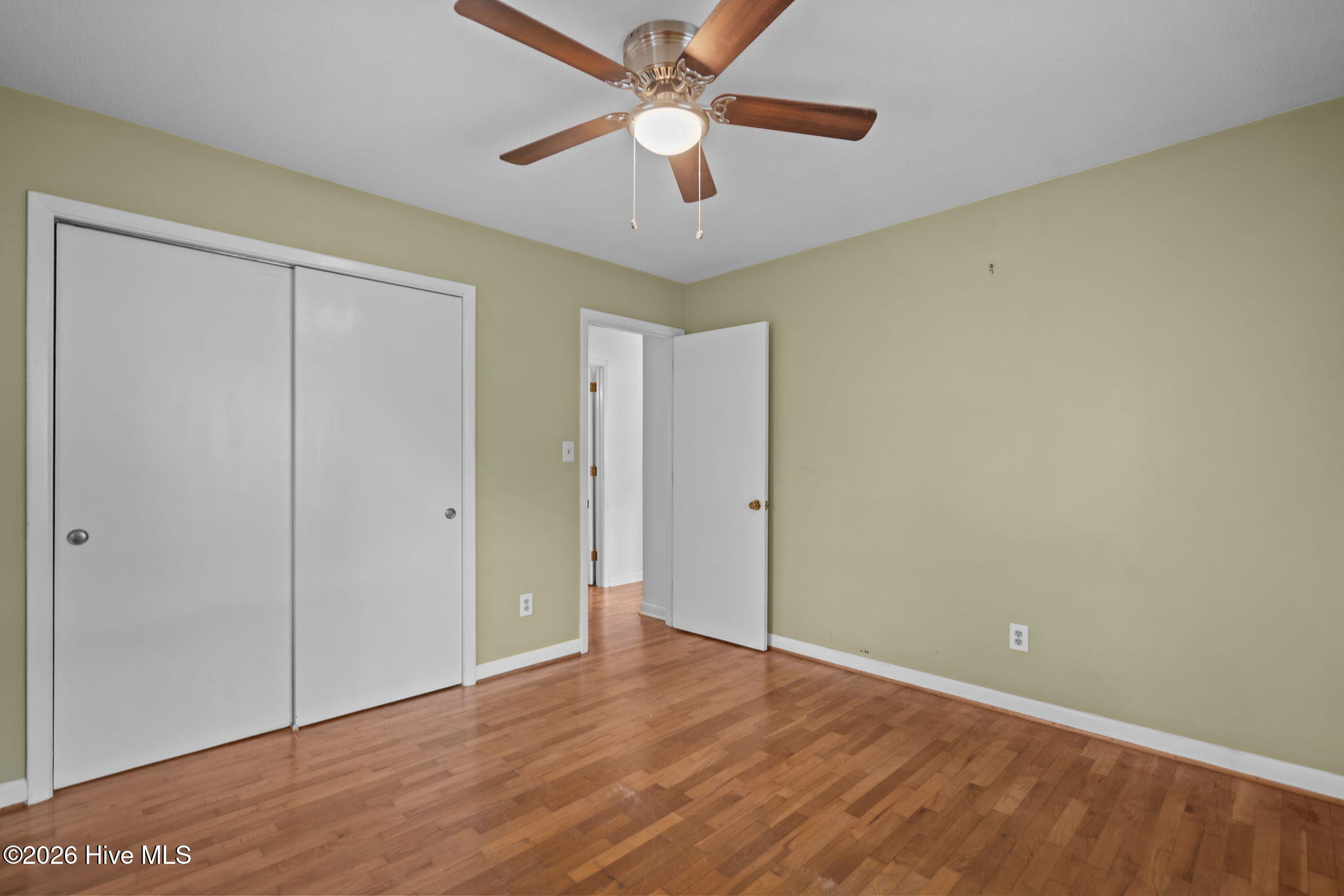 100551462 | Photo 30