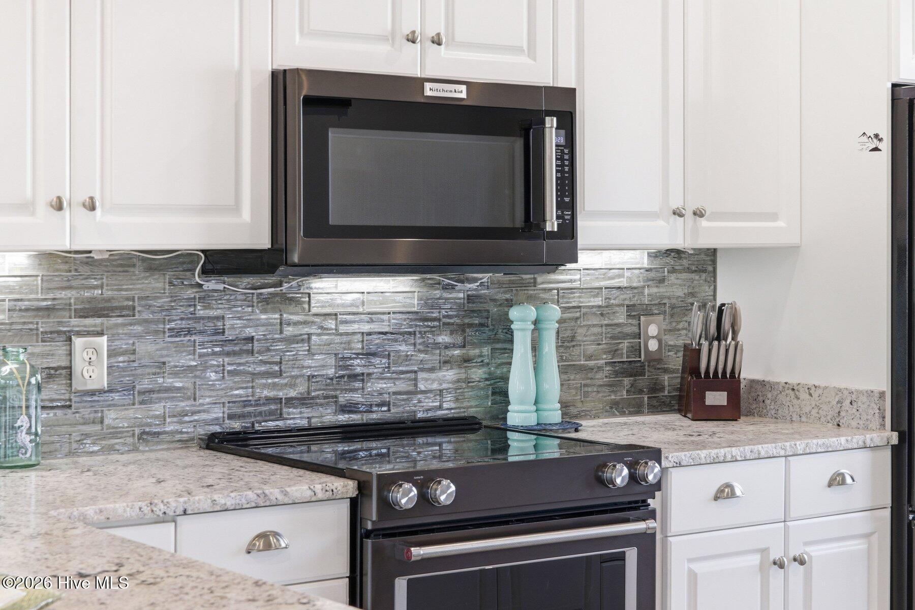 100570503 | Photo 10