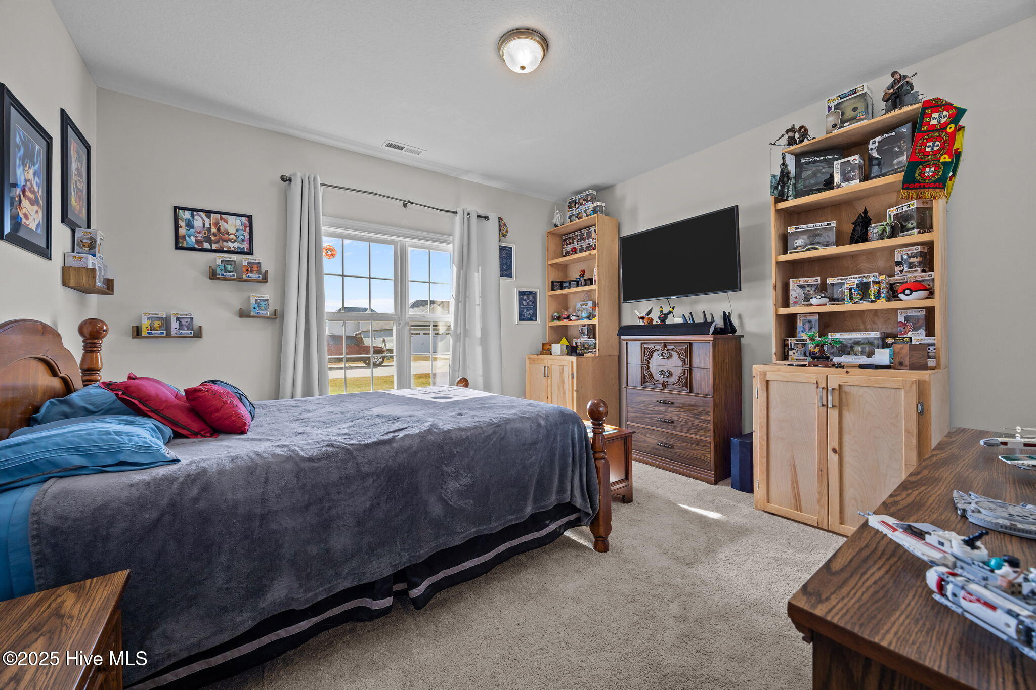 100539854 | Photo 23