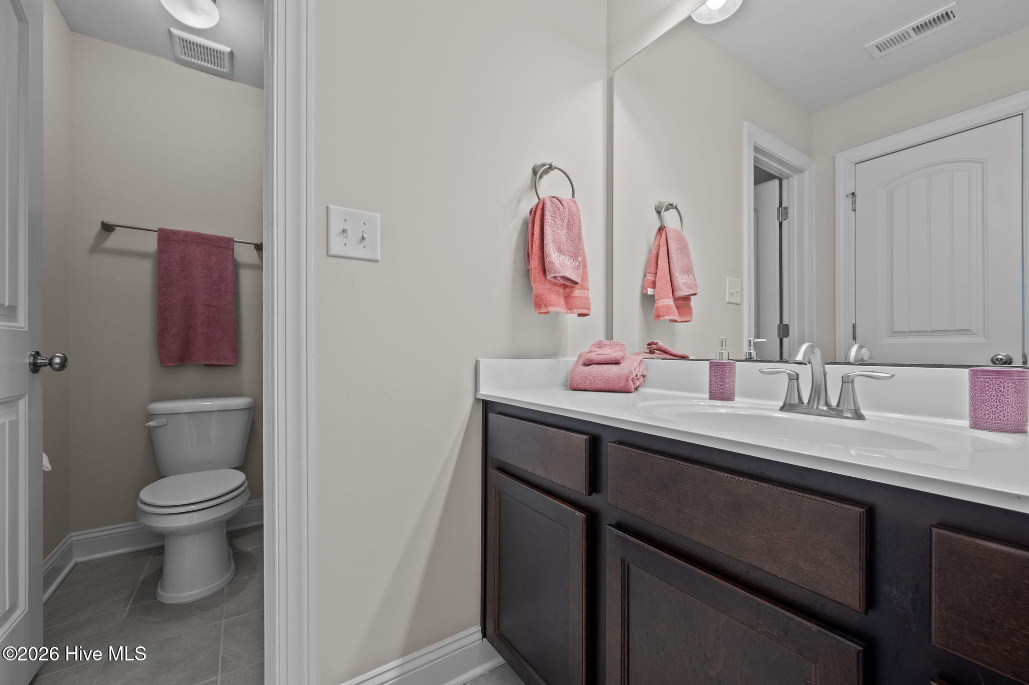 100557396 | Photo 34