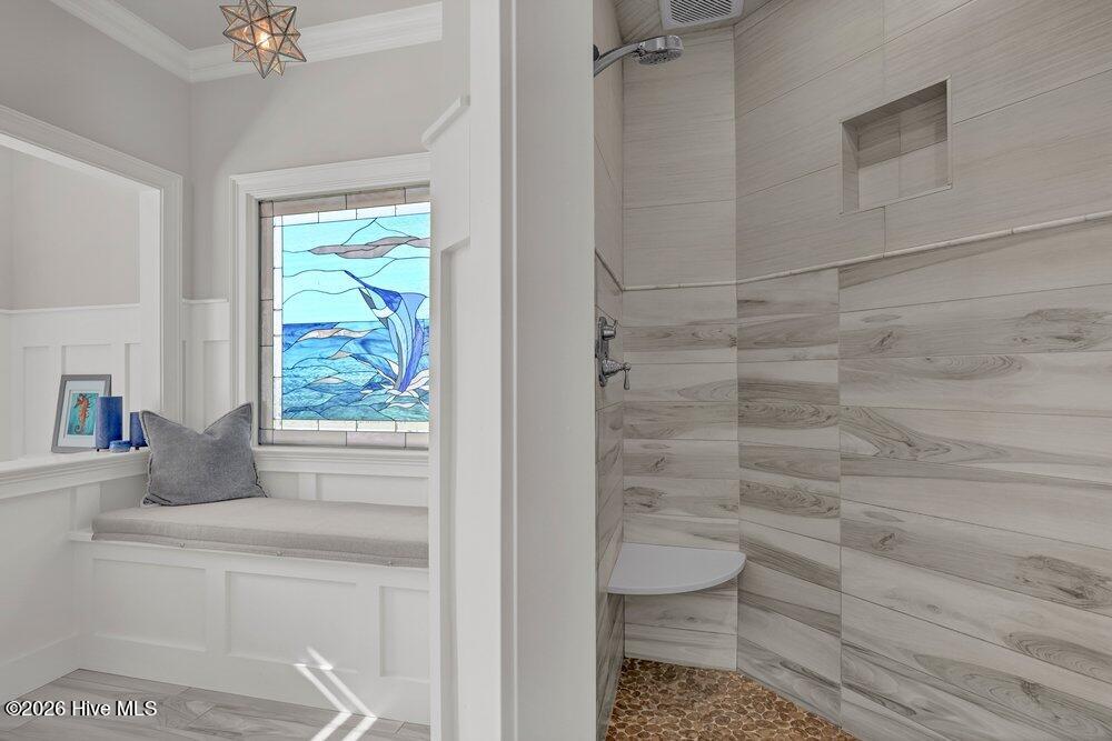 100563942 | Photo 26