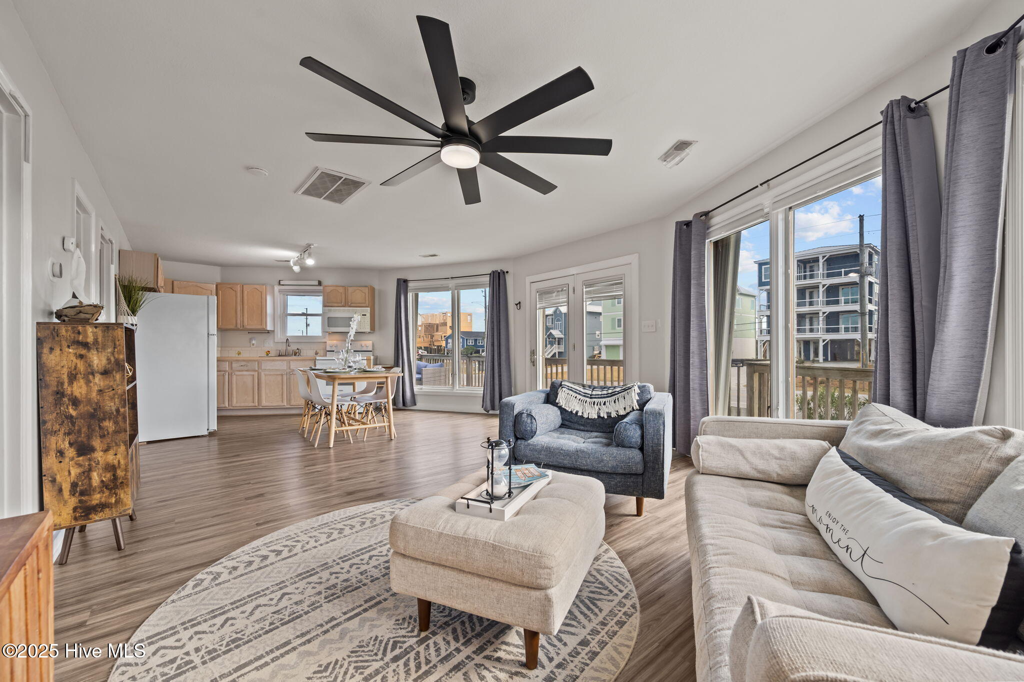 Homes for sale in North Topsail Beach, NC | 3045 Island Dr, North Topsail Beach, NC 28460 | MLS# 100543608