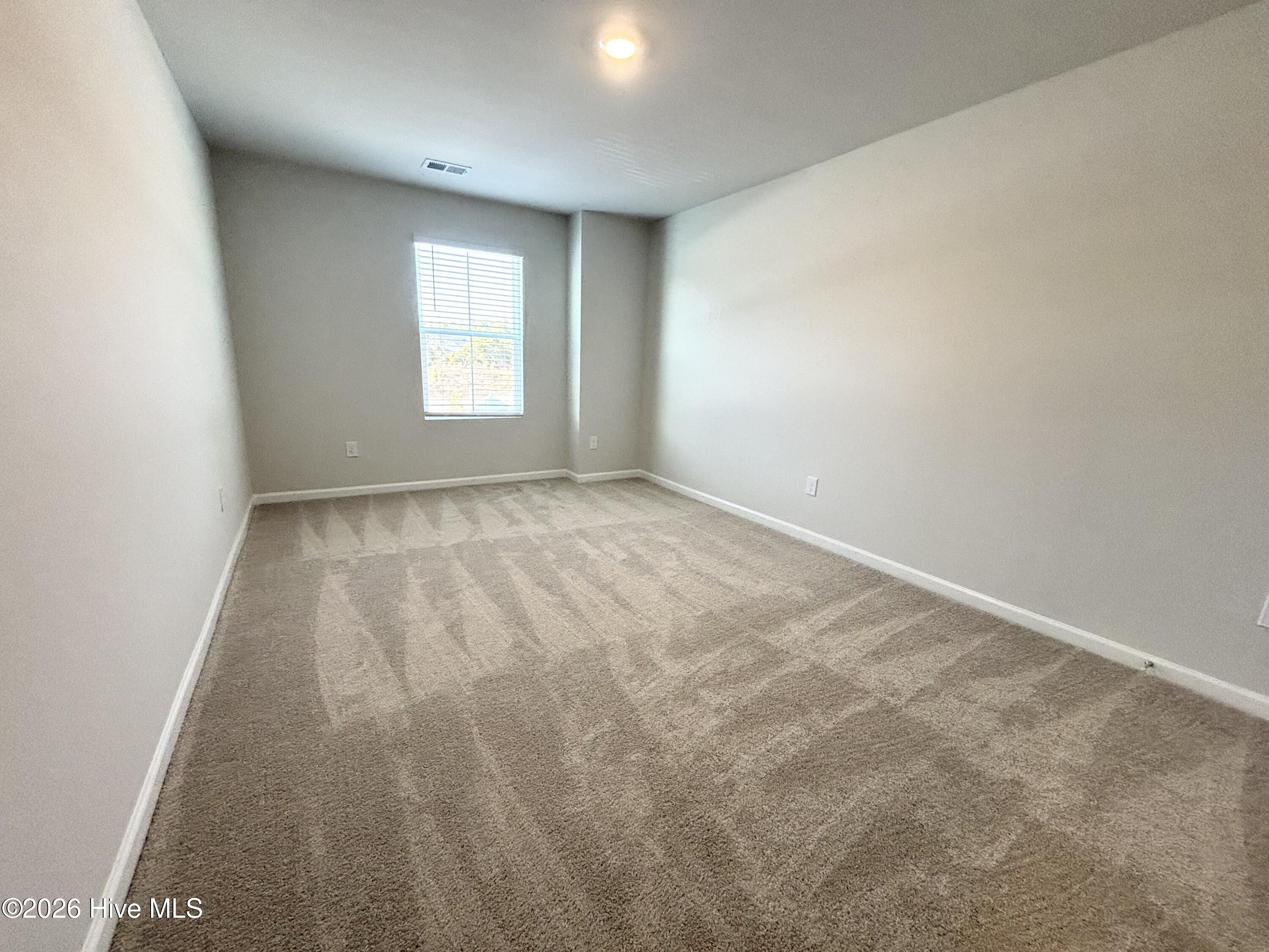 100553686 | Photo 18