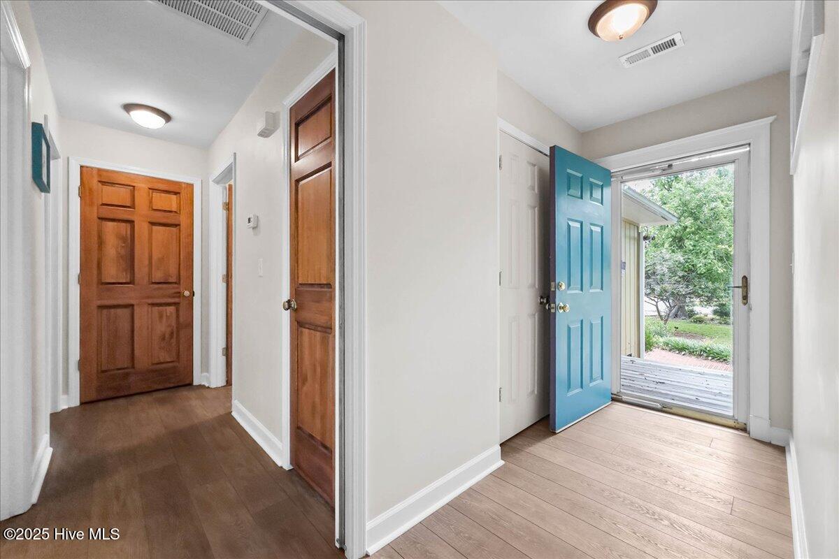 100512296 | Photo 13