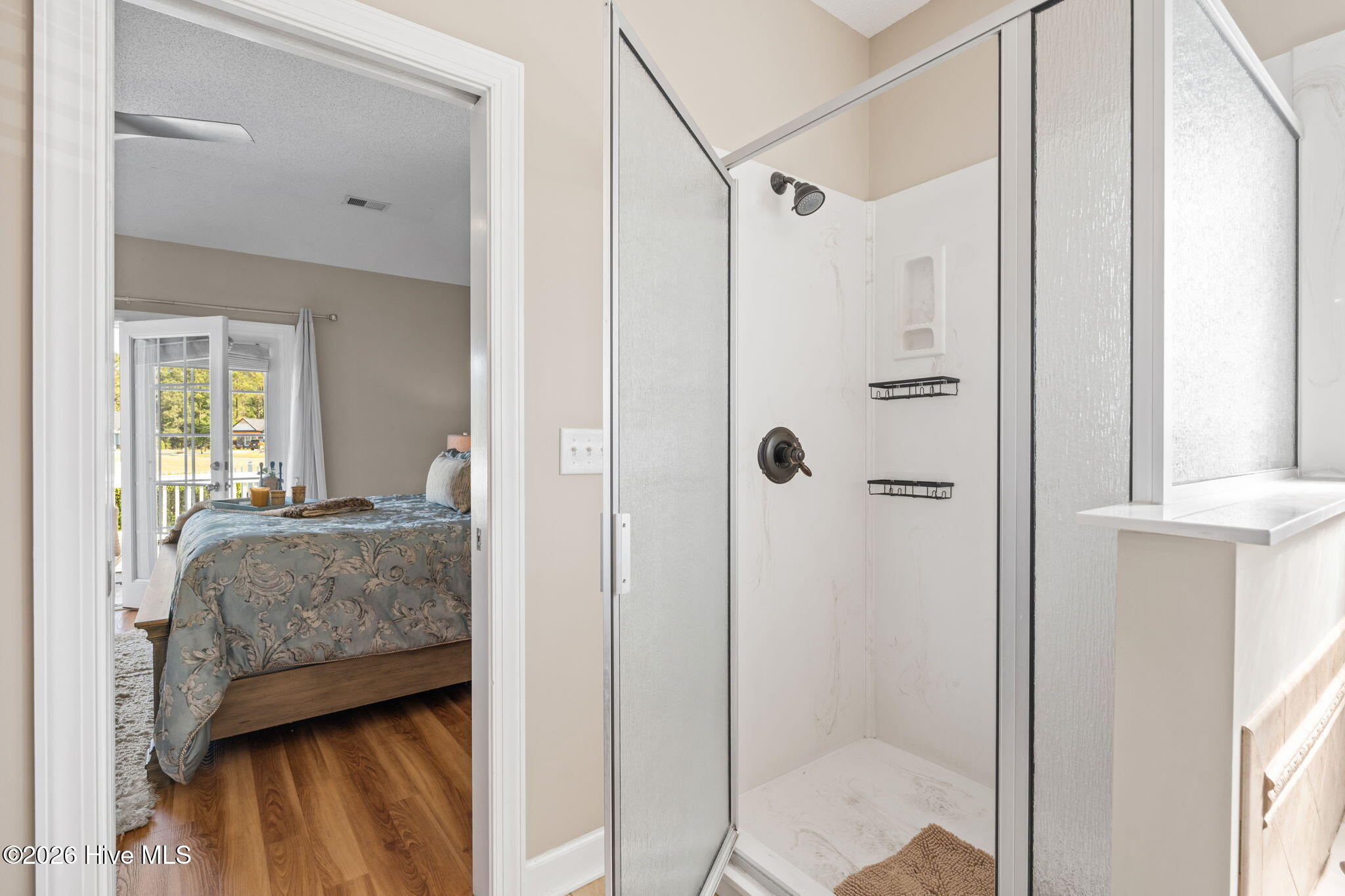 100567256 | Photo 29