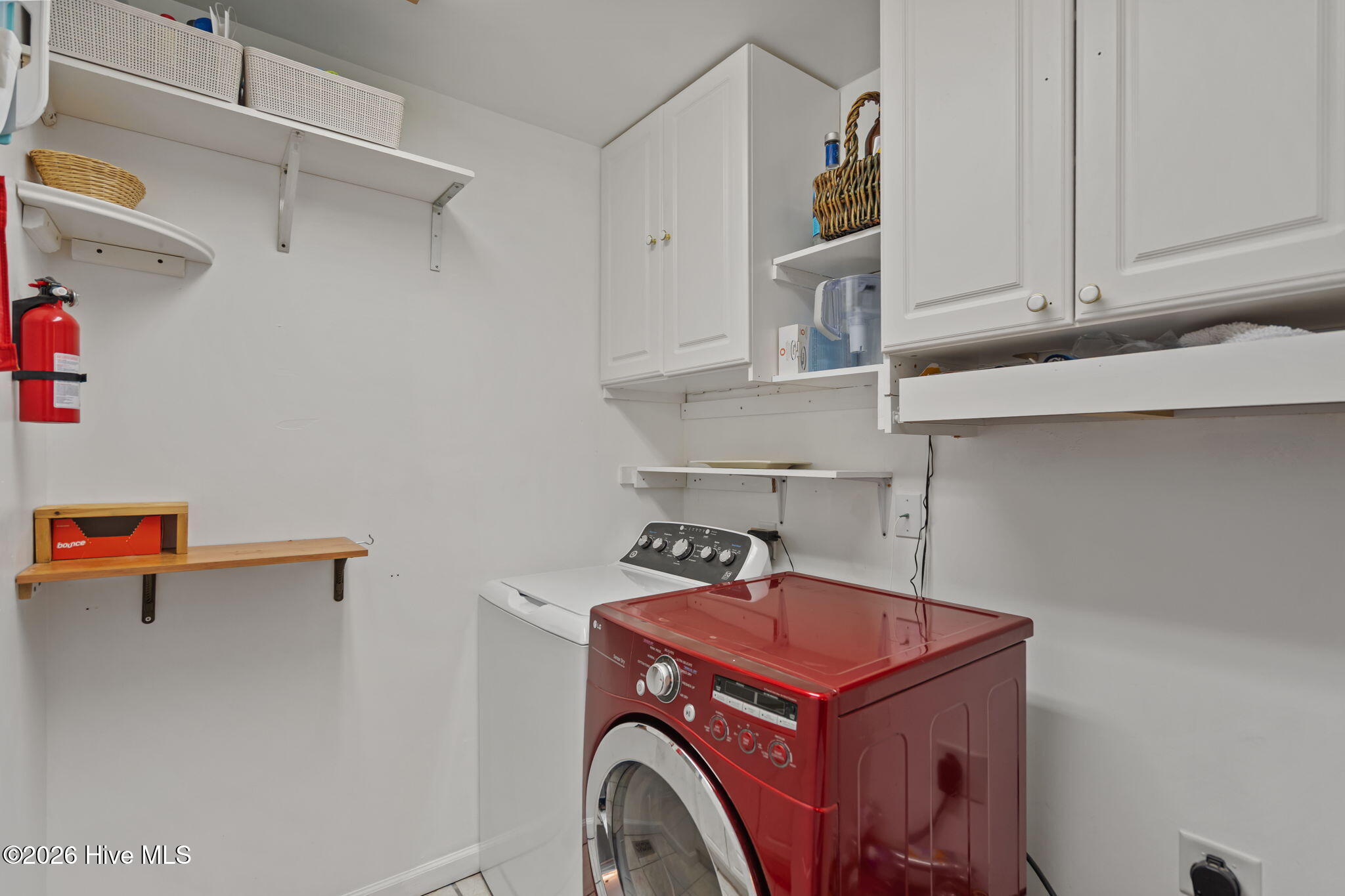 100554076 | Photo 17