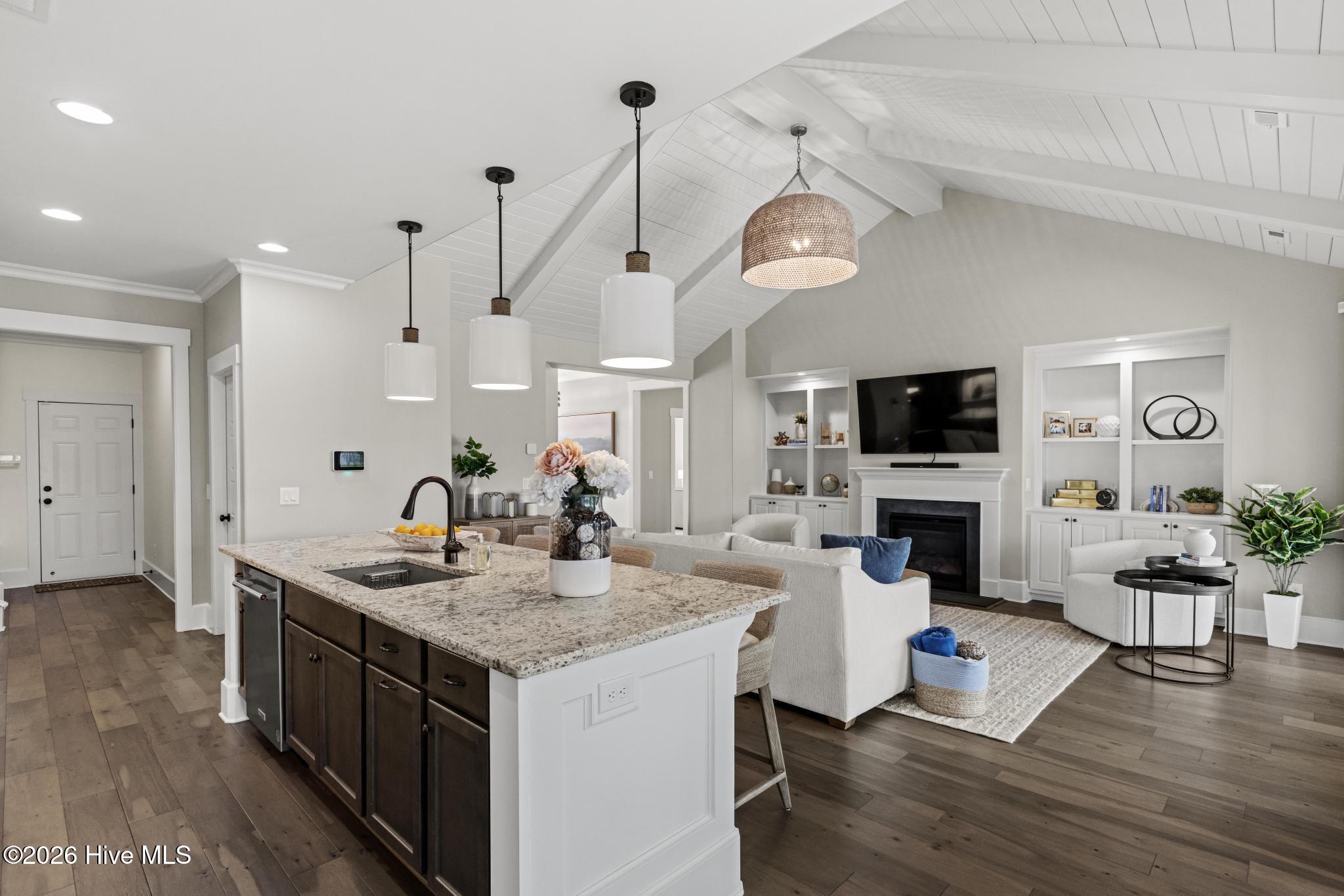 100561204 | Photo 20