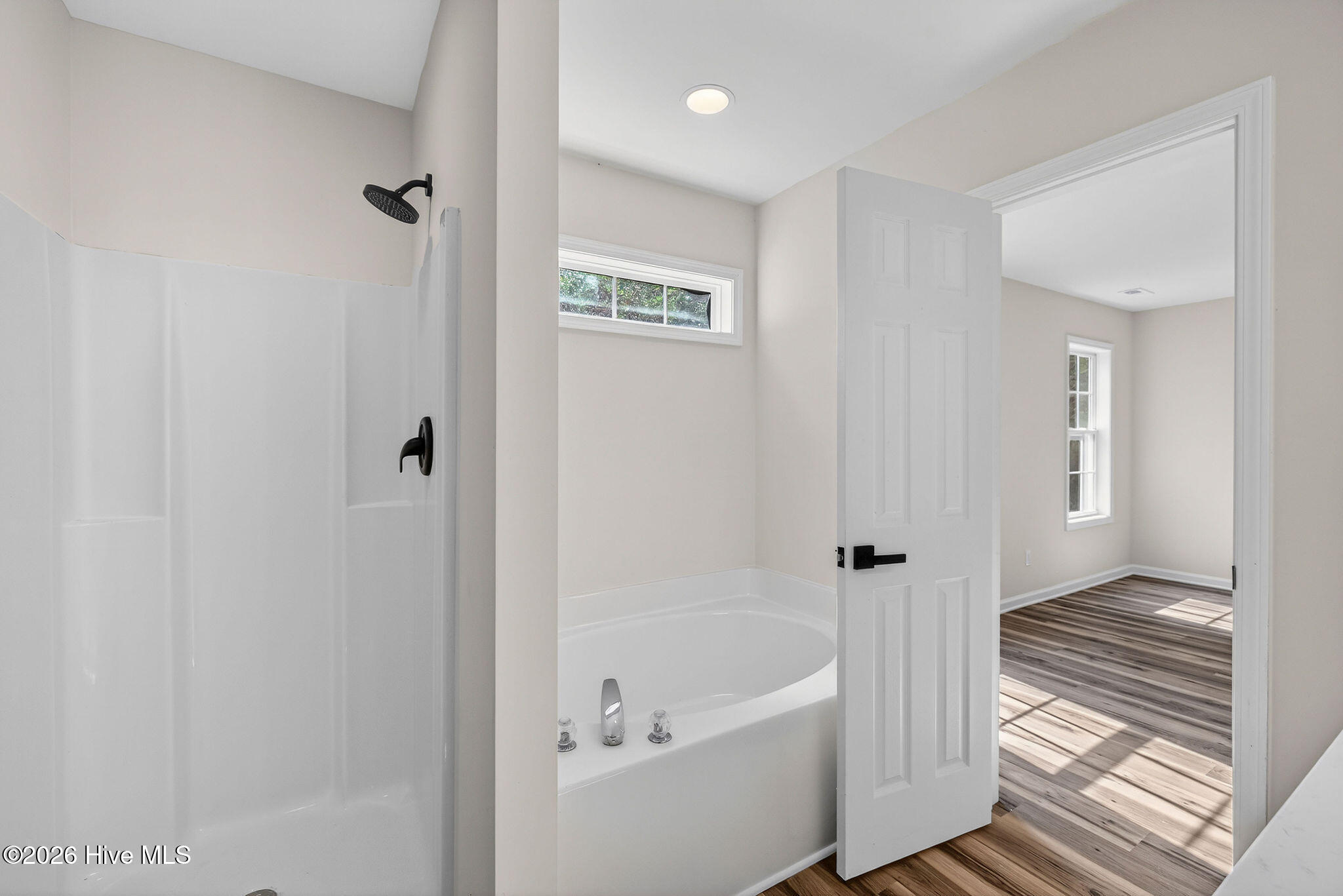 100562659 | Photo 20