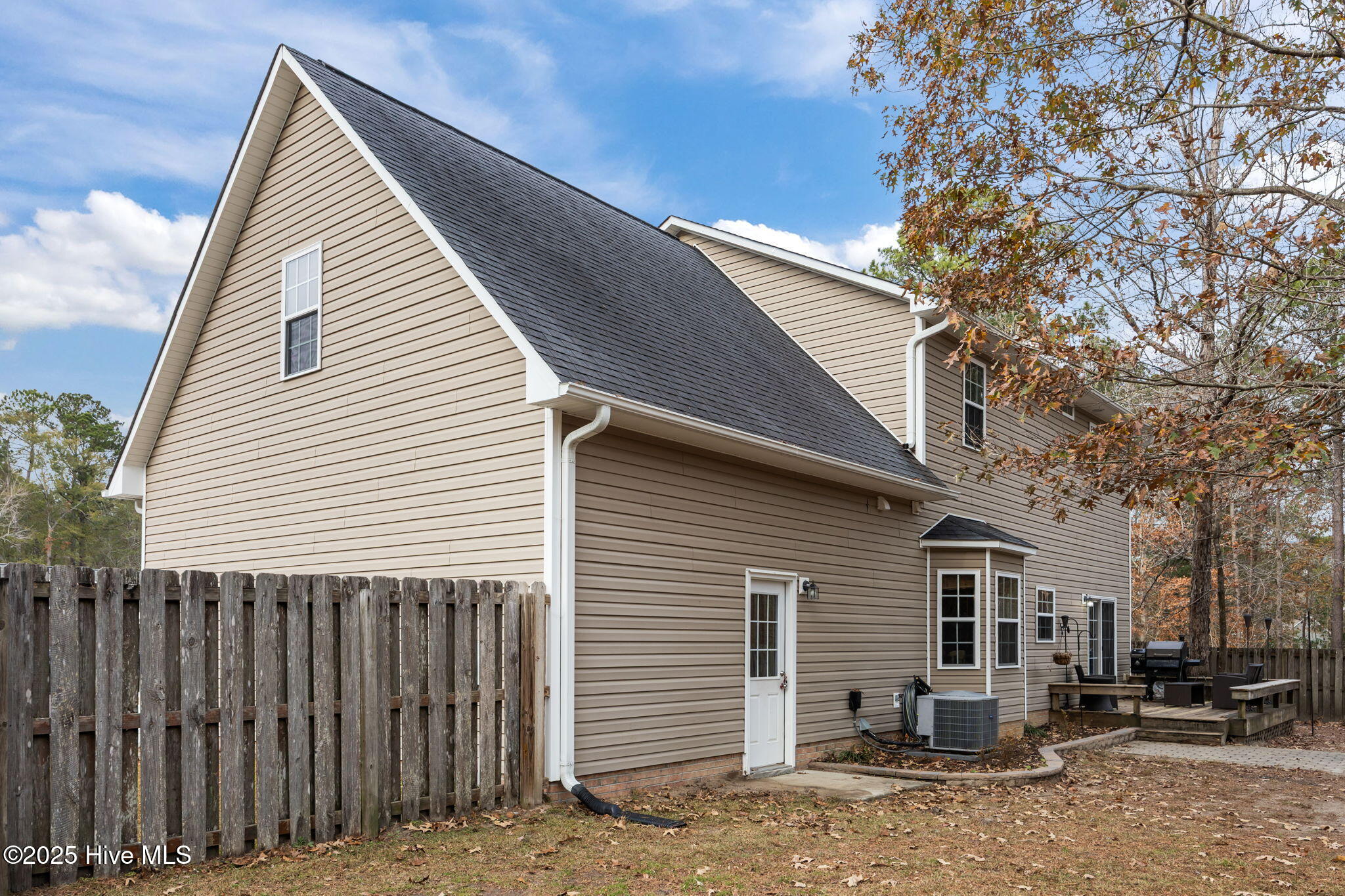 100544131 | Photo 41