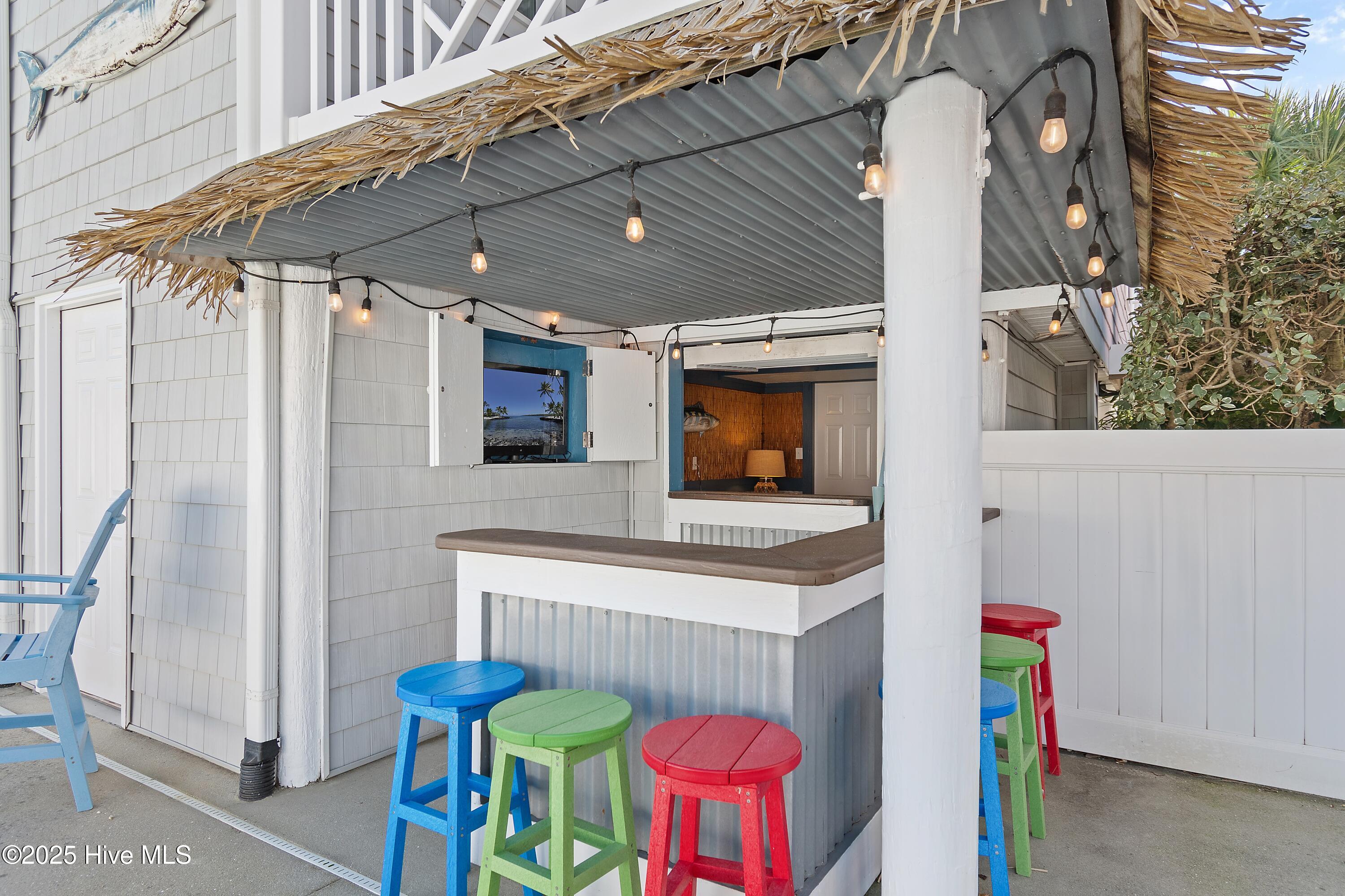 100535227 | Photo 37