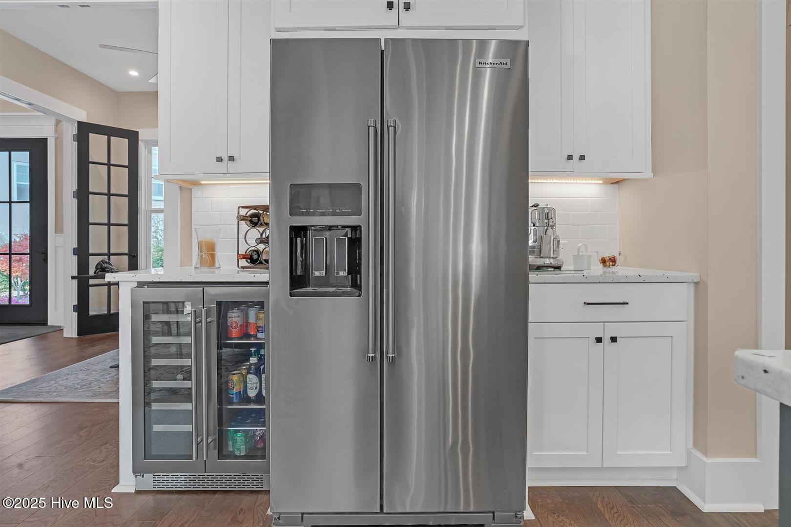 100542626 | Photo 13