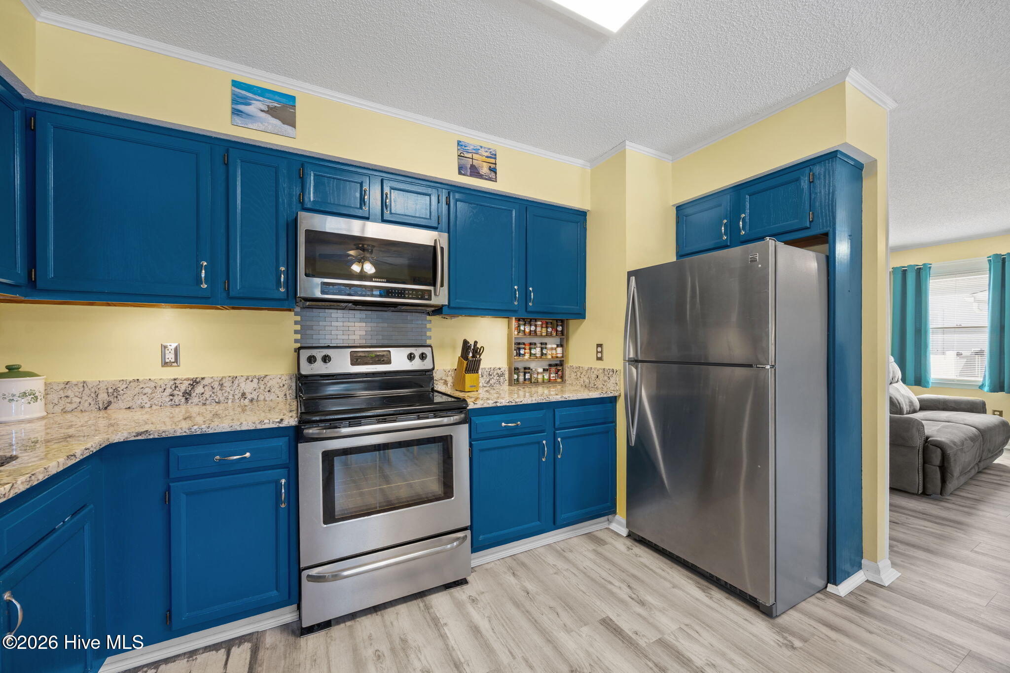 100554594 | Photo 19