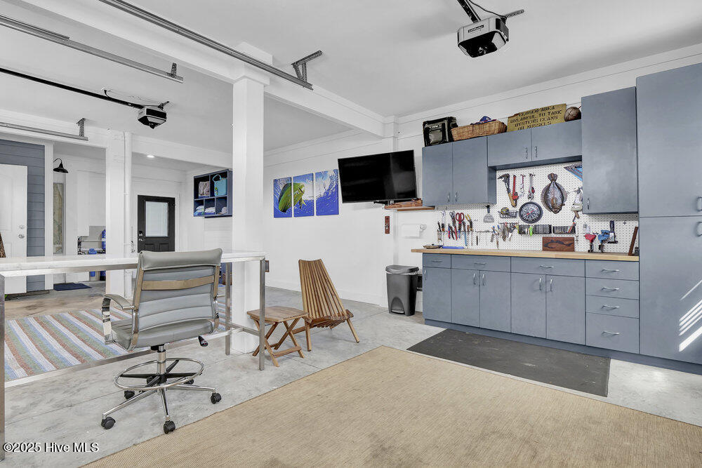 100538818 | Photo 31