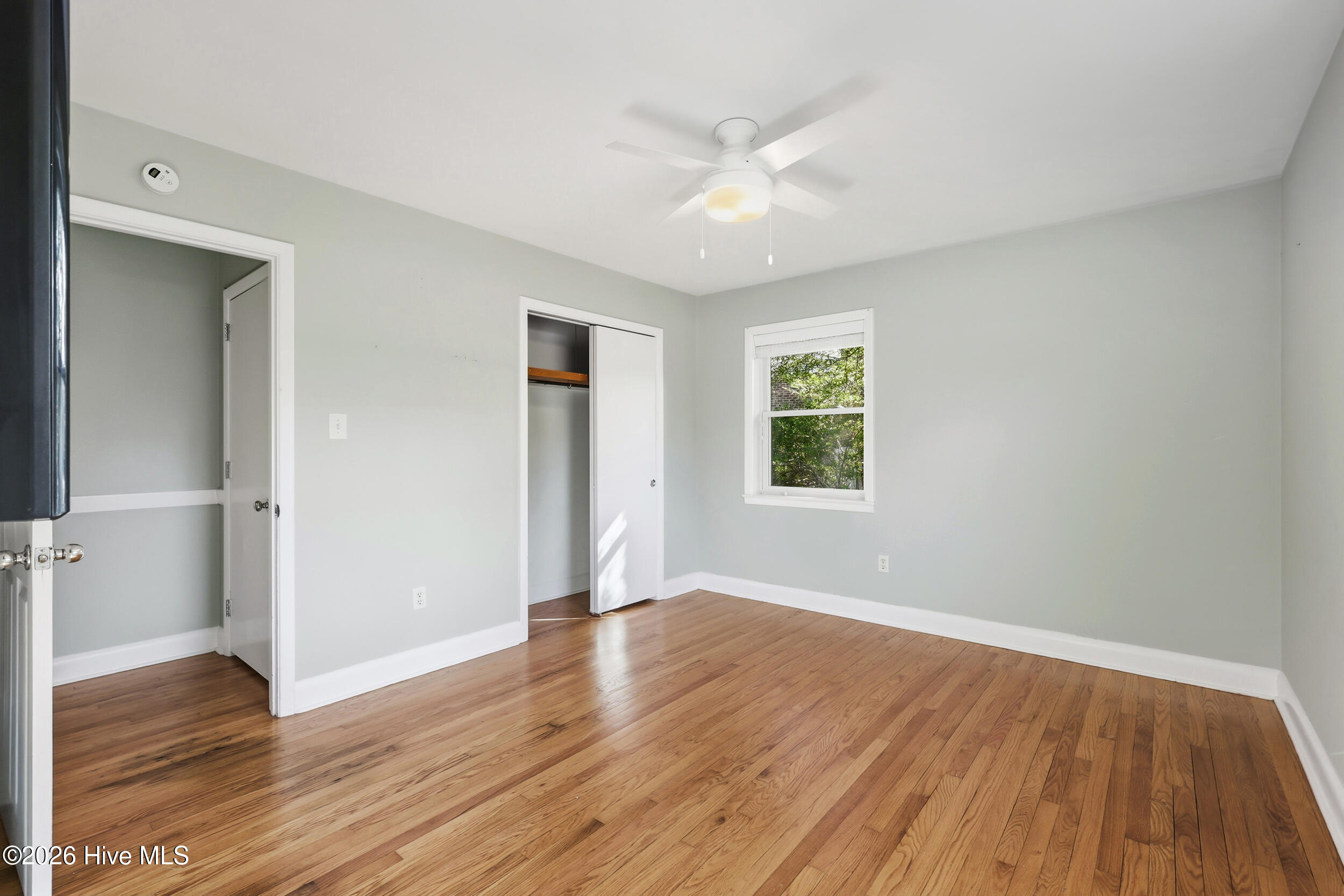 100550925 | Photo 22