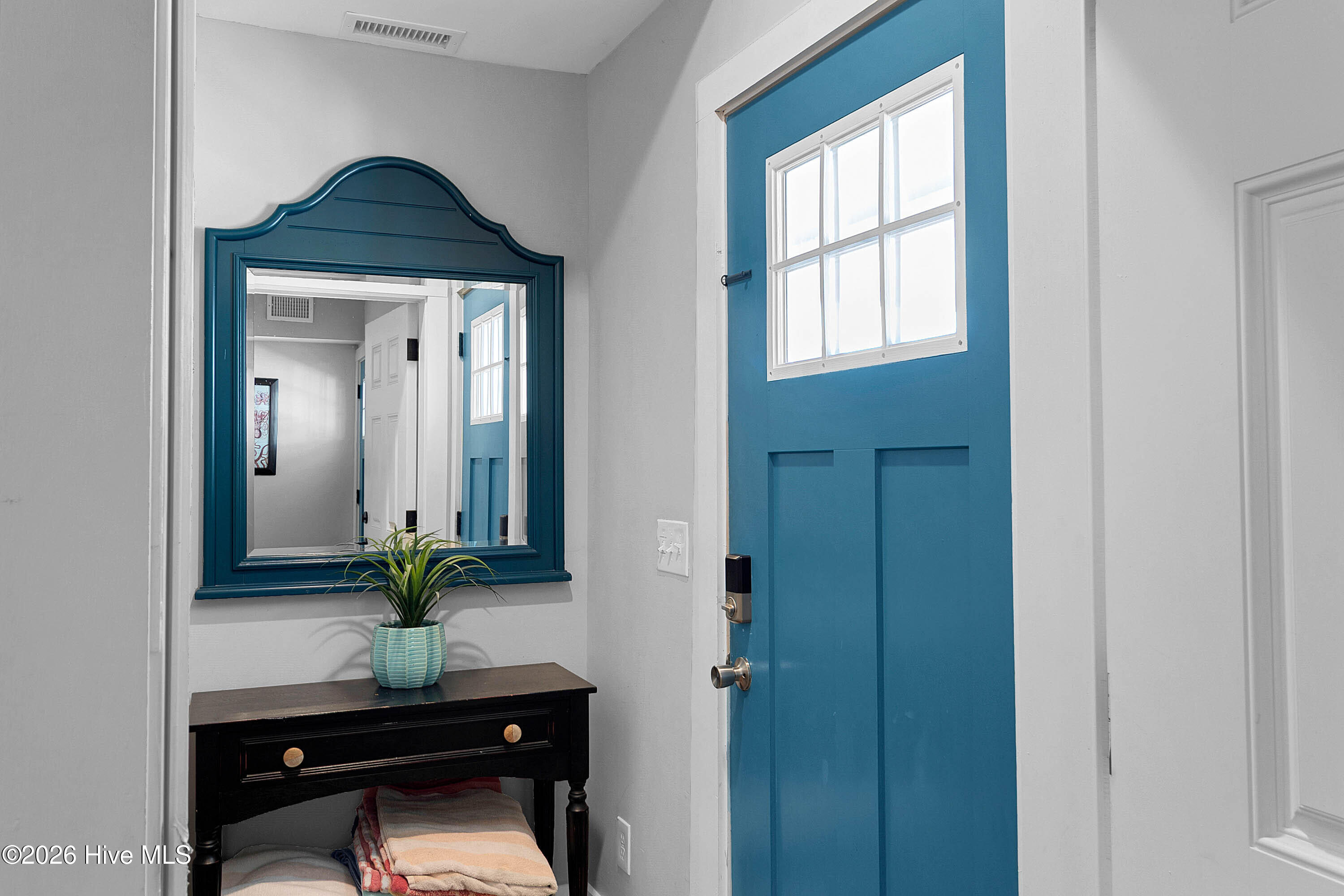 100550780 | Photo 29