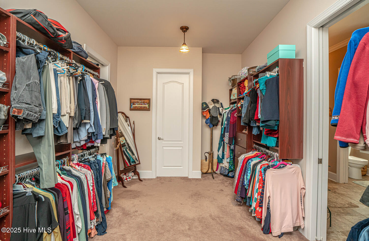 100534571 | Photo 52