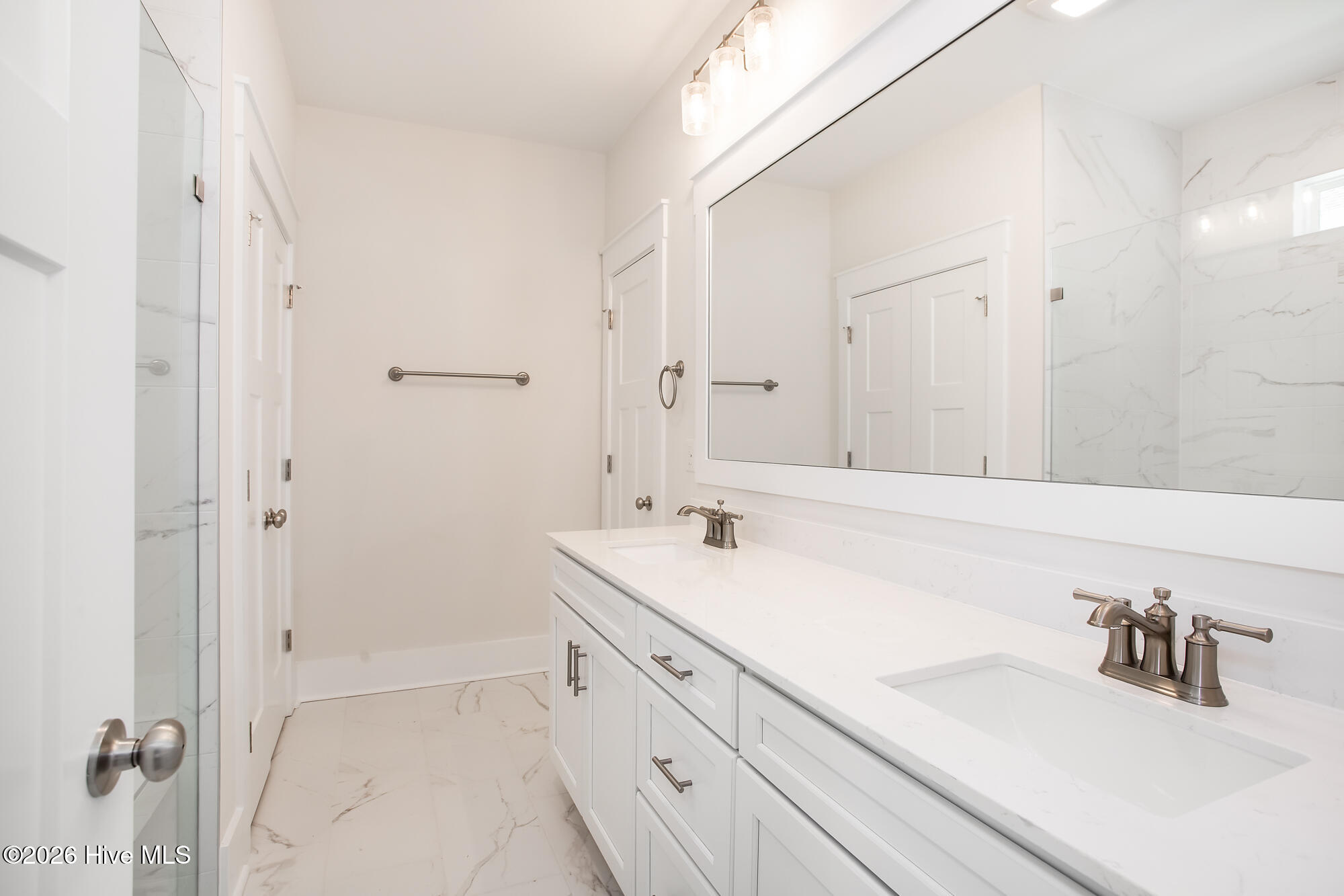 100559755 | Photo 14