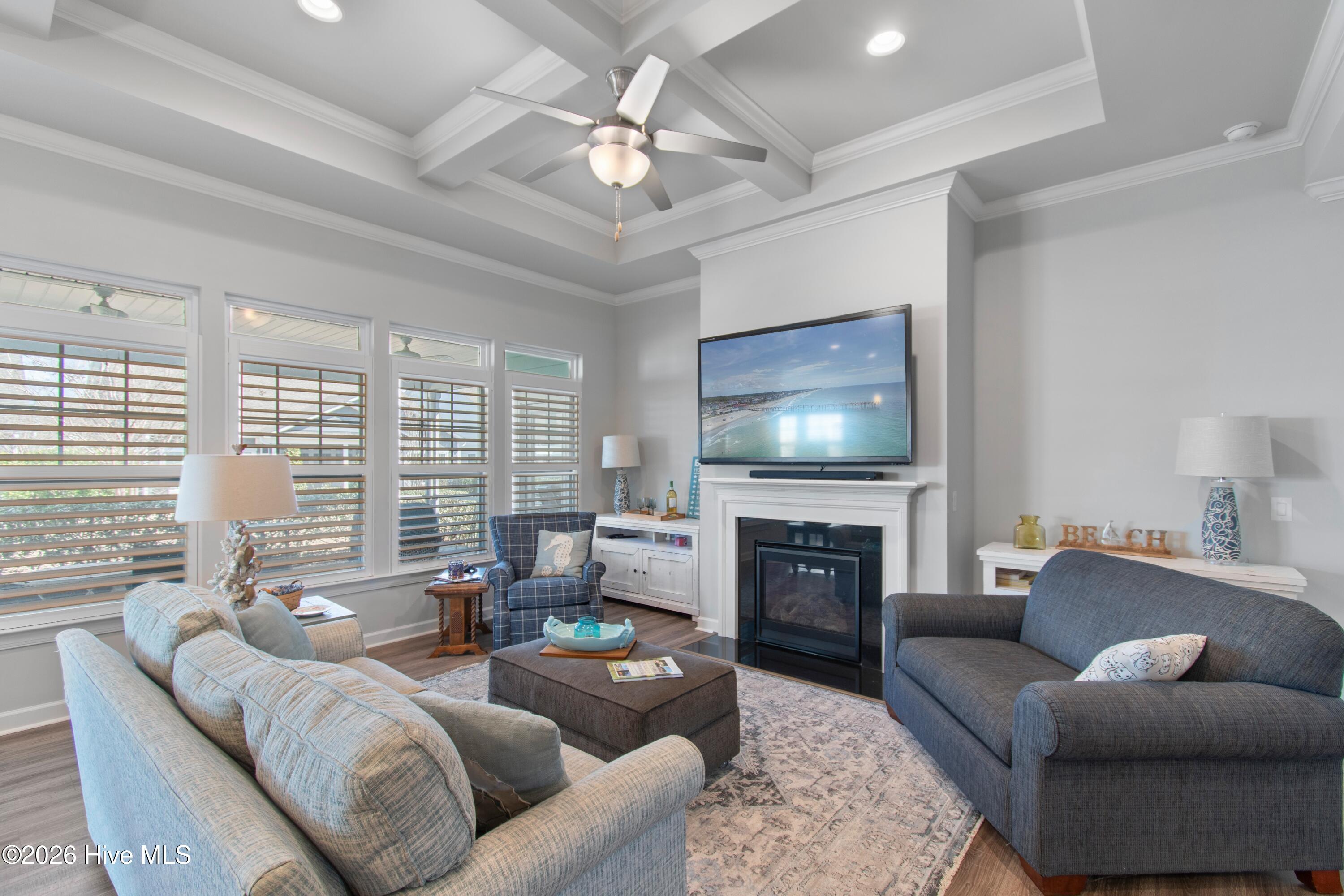 100559235 | Photo 21