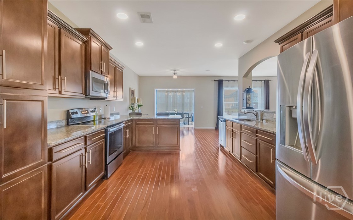 112 Winslow Circle, Savannah, GA 31407 Listing Photo  9