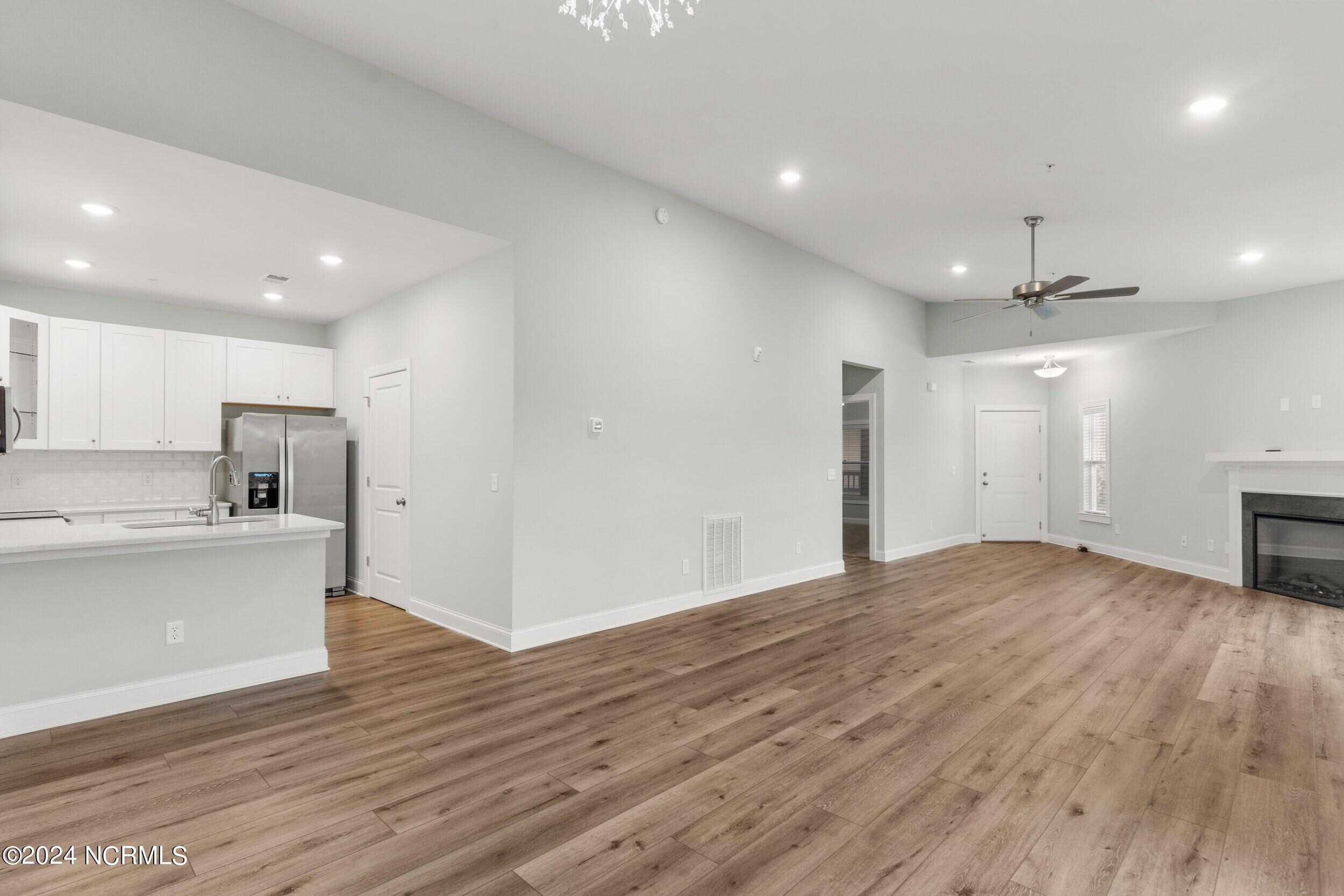 100552066 | Photo 12