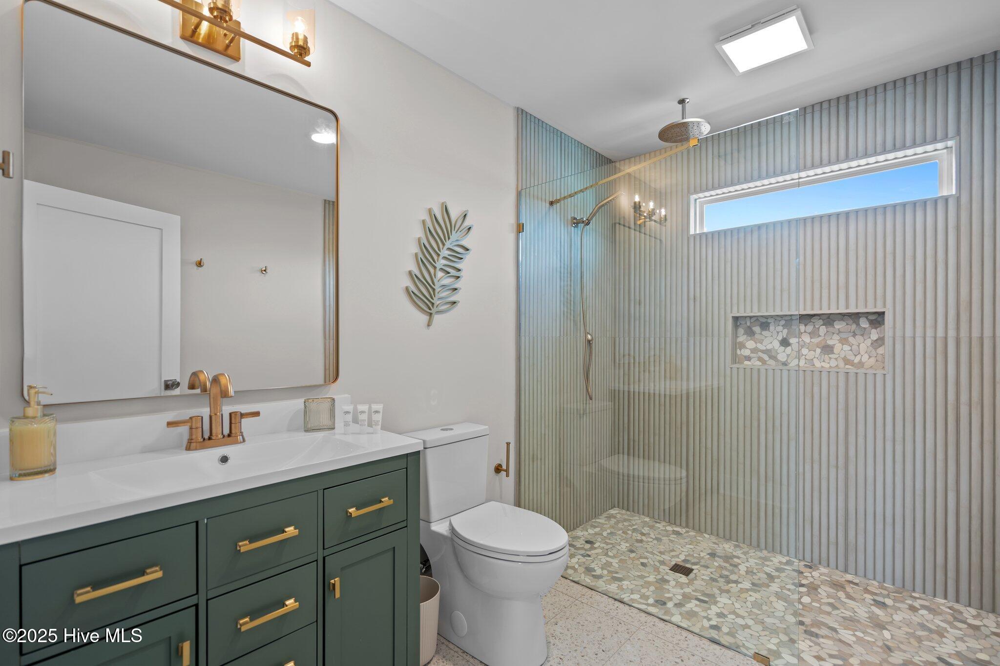 100519500 | Photo 37