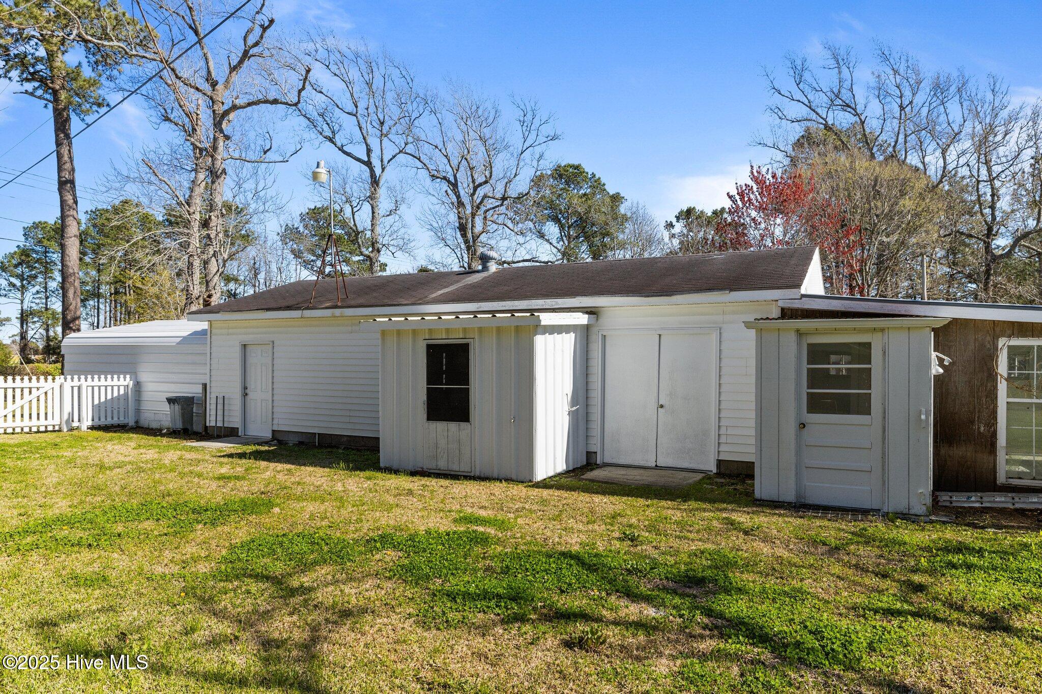 1041 Highway 101,Beaufort