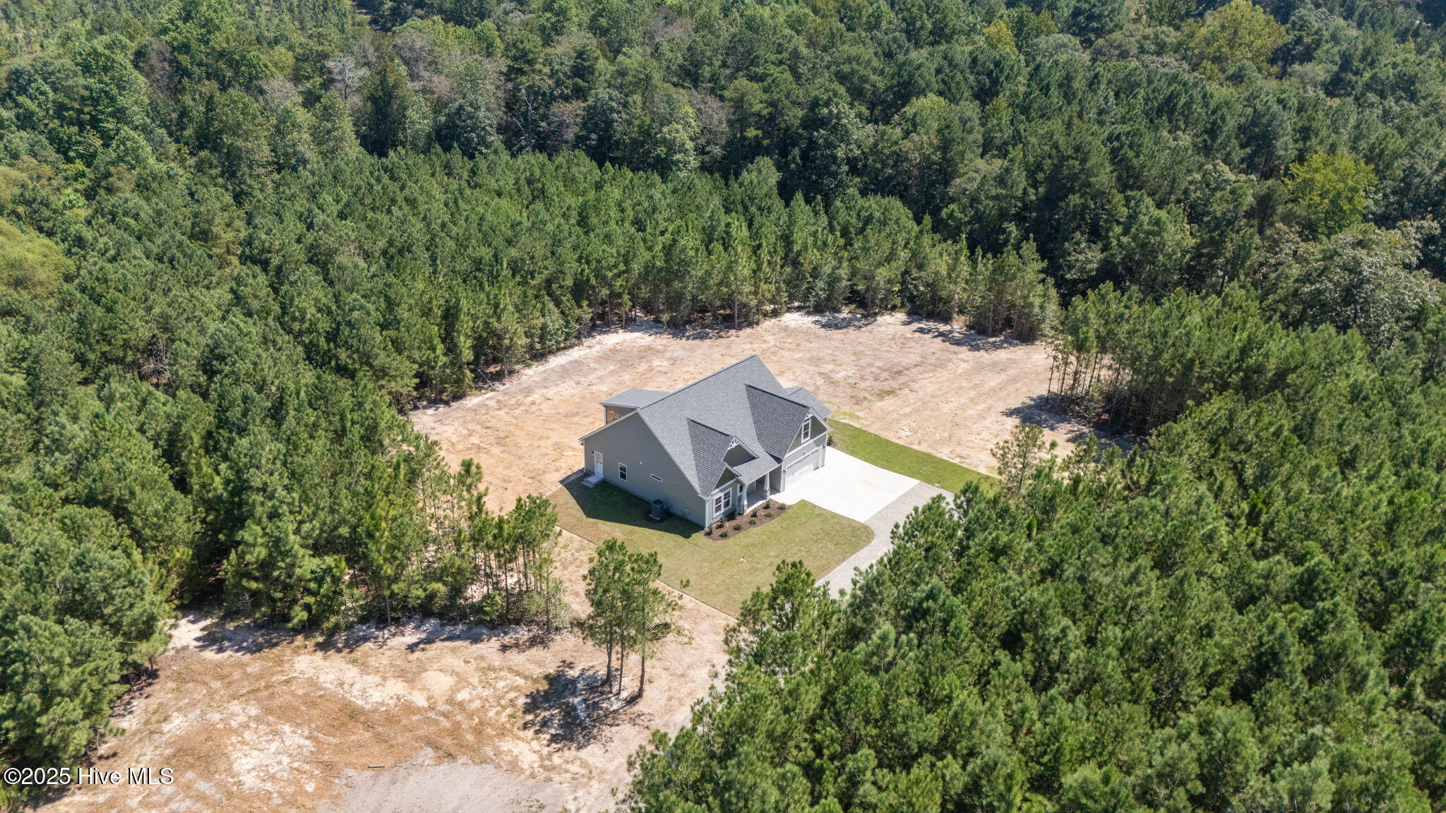 130 Hickory Pointer Way