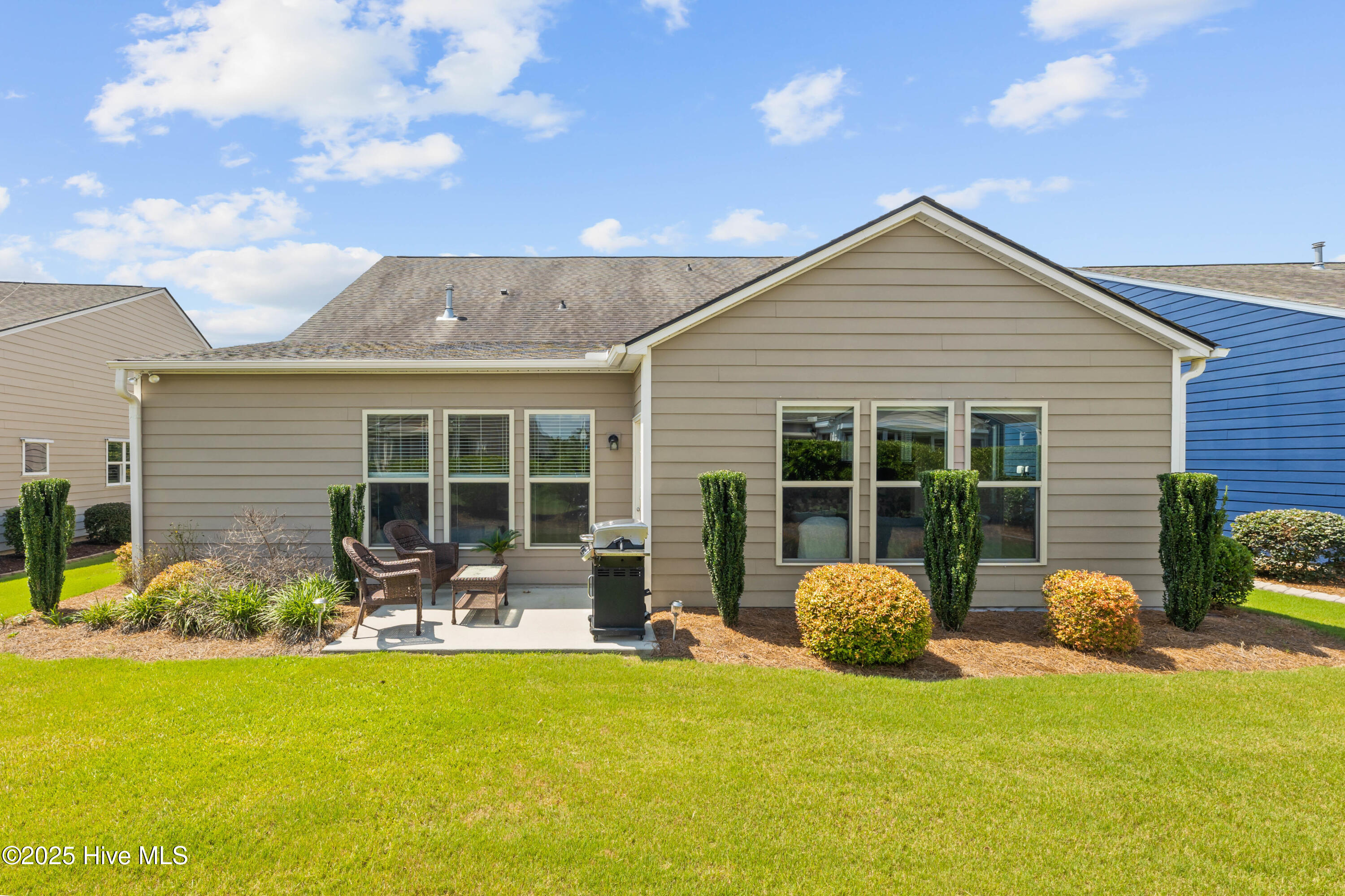 100476655 | Photo 70