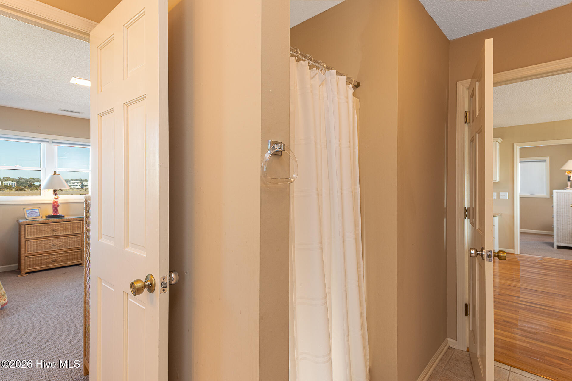 100556011 | Photo 31