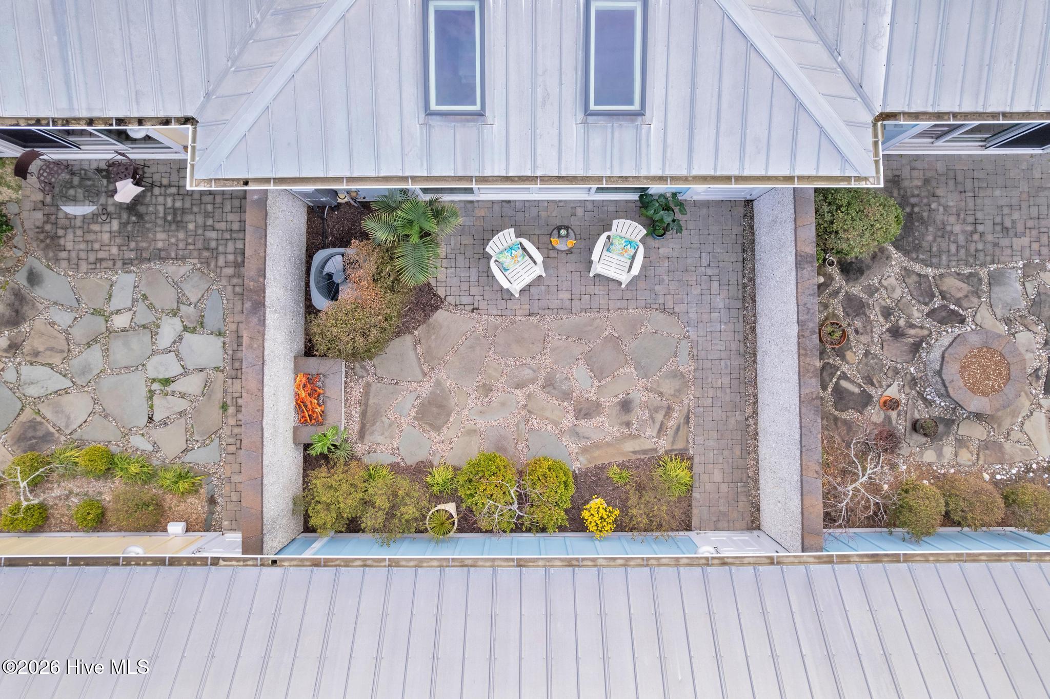 100556284 | Photo 37