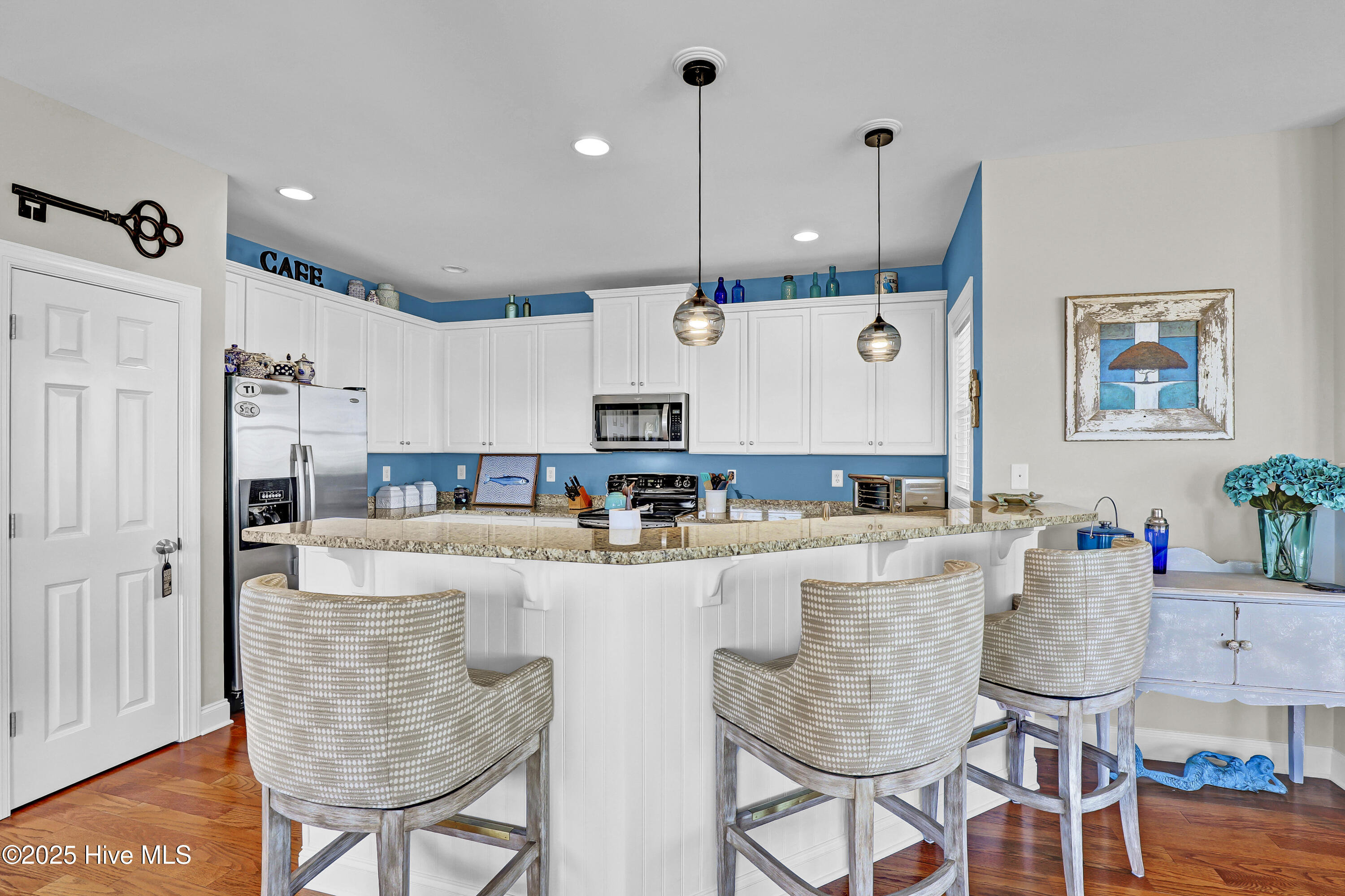 100529954 | Photo 16