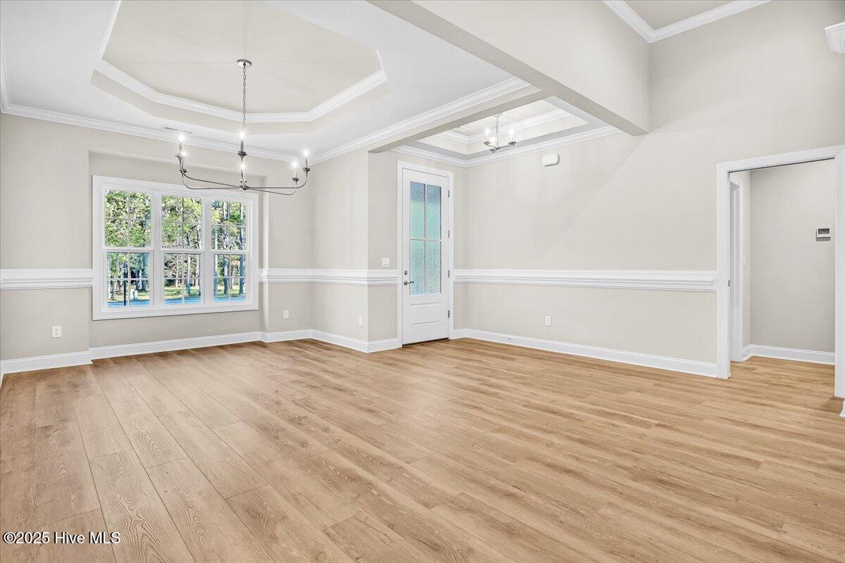 100505838 | Photo 12