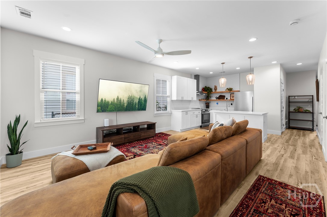711 E 32ND Street, Savannah, GA 31401 Listing Photo  11