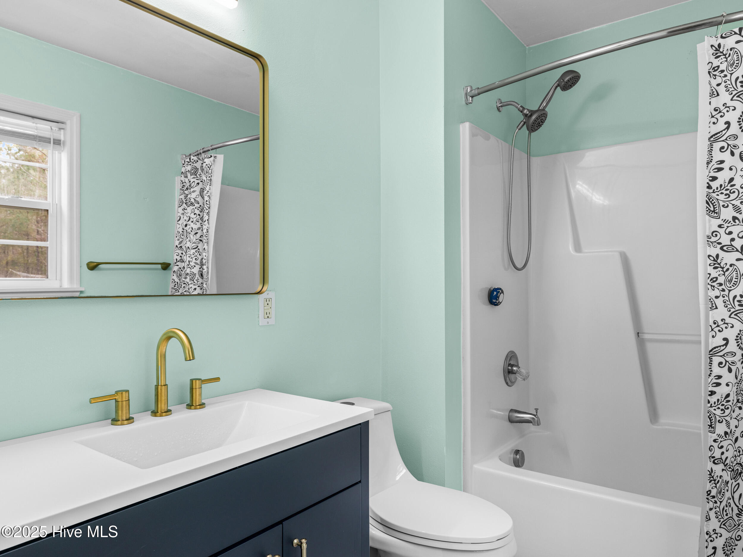 100546613 | Photo 26