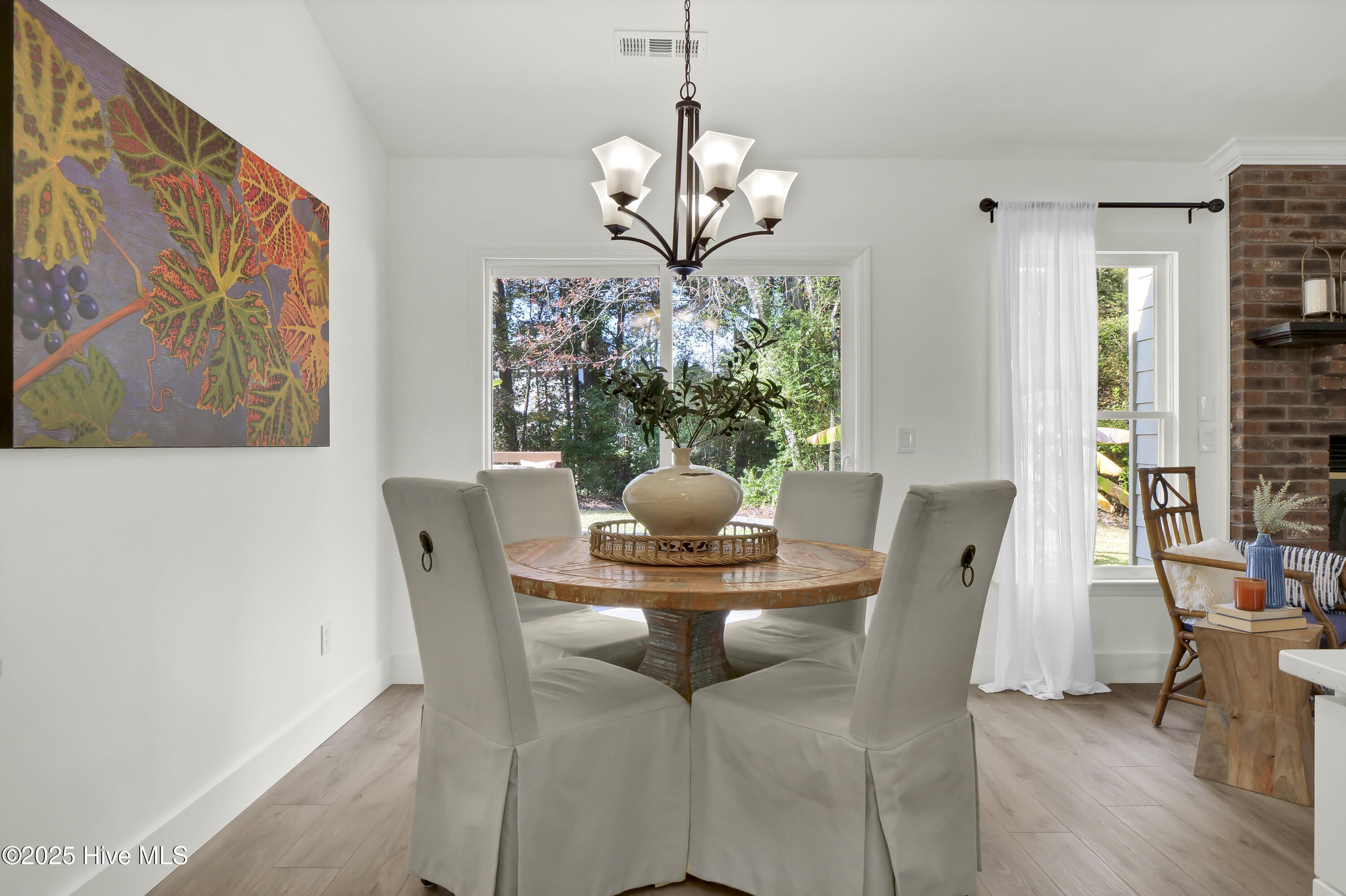 100541808 | Photo 10