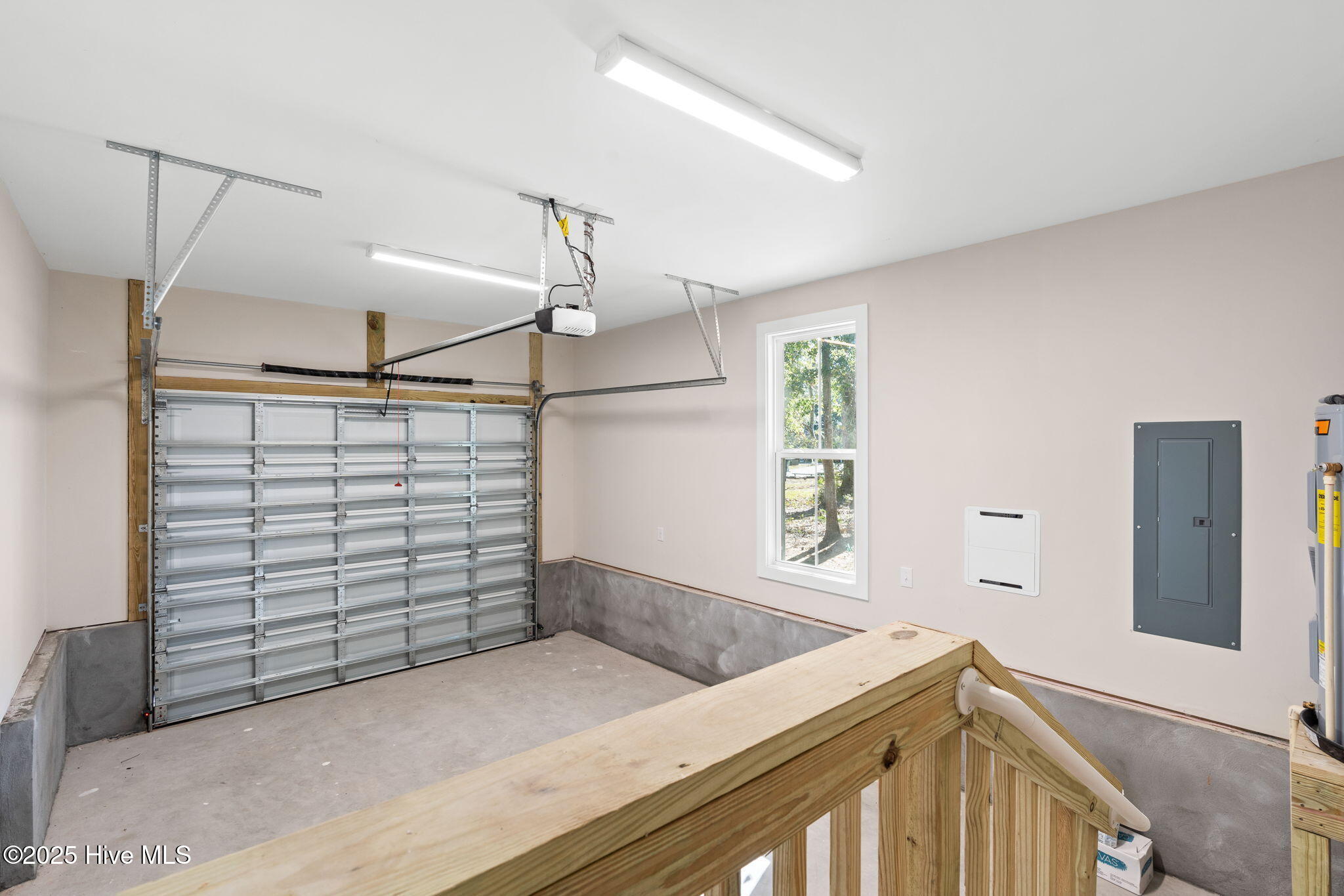 100540821 | Photo 28