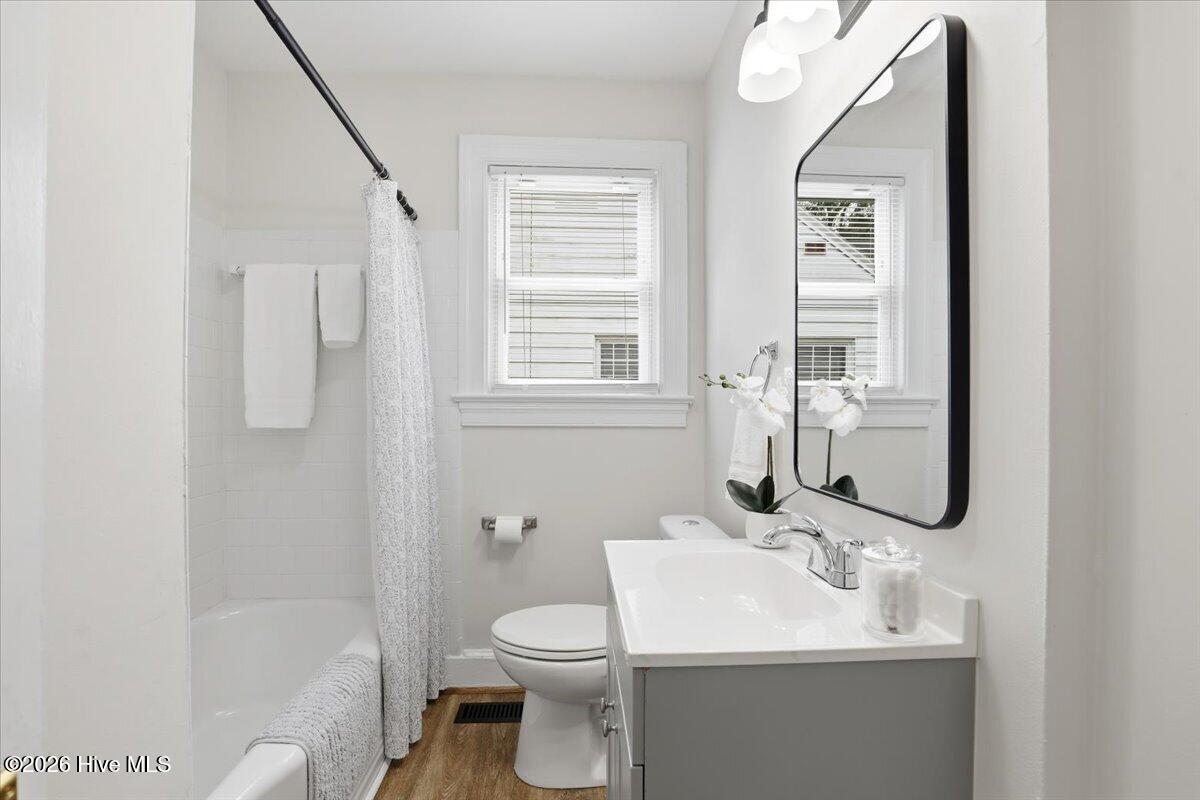 21-1313 Maple St-21