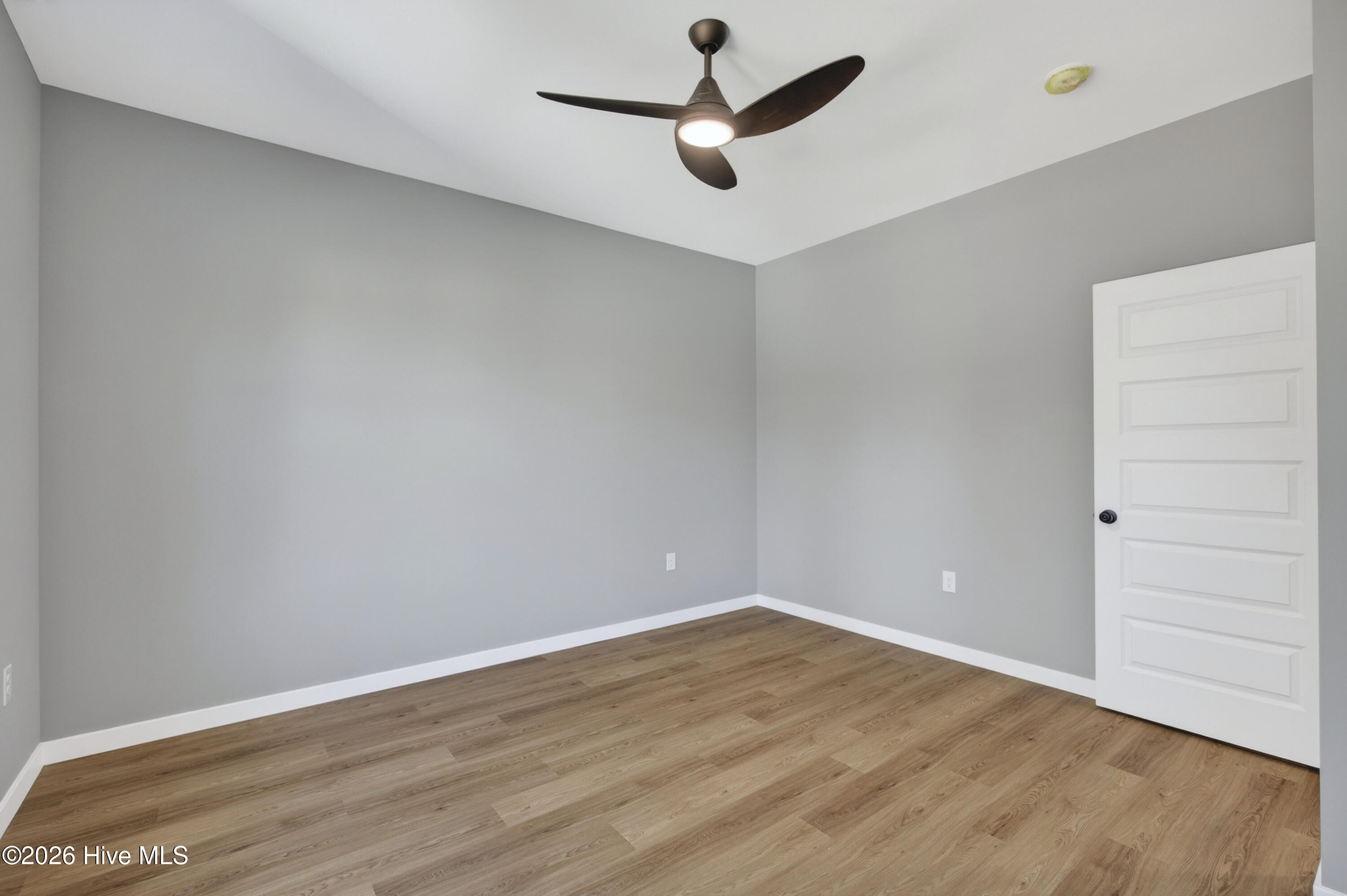 100550006 | Photo 43